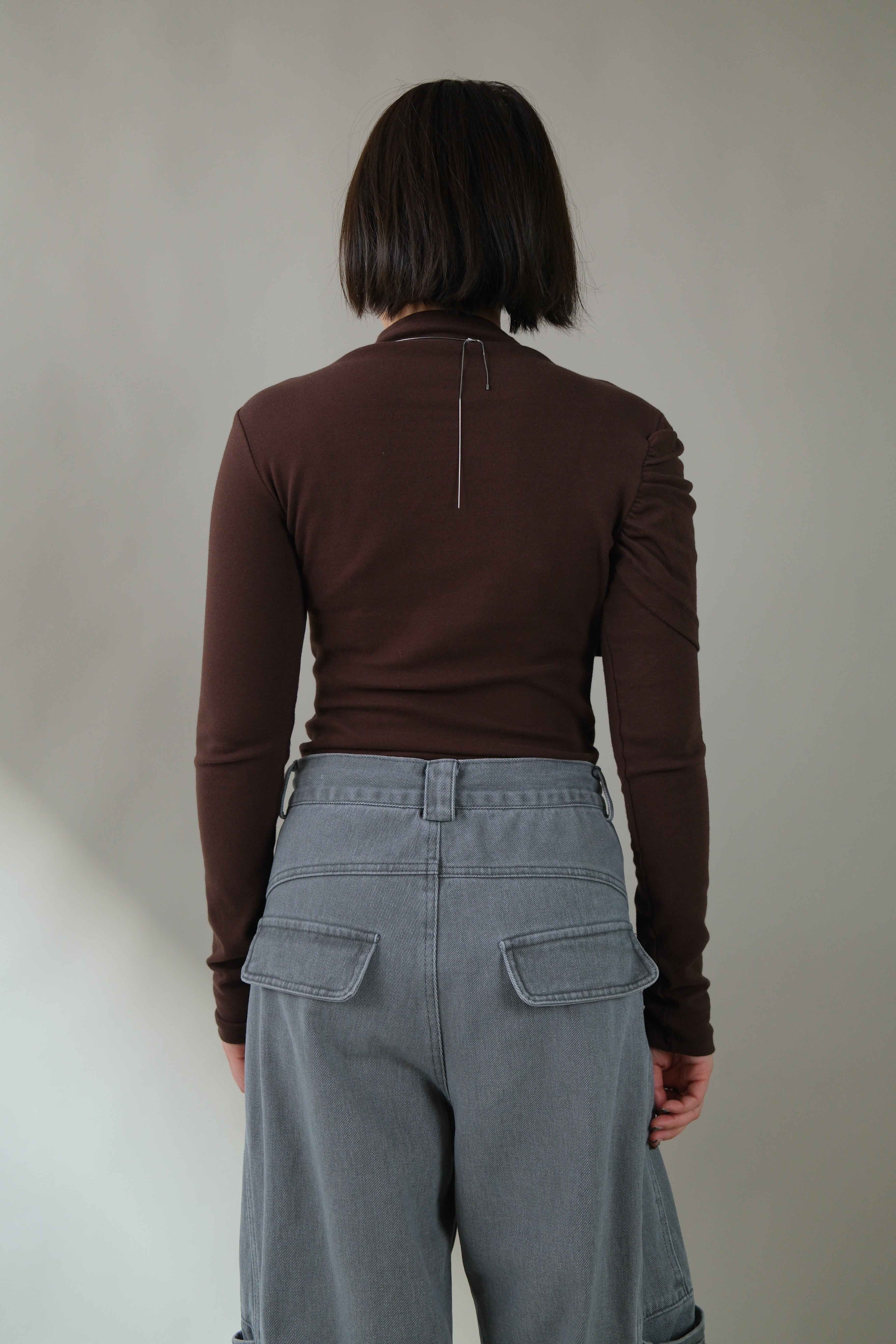 Lilied asymmetry cape sleeve slim tee