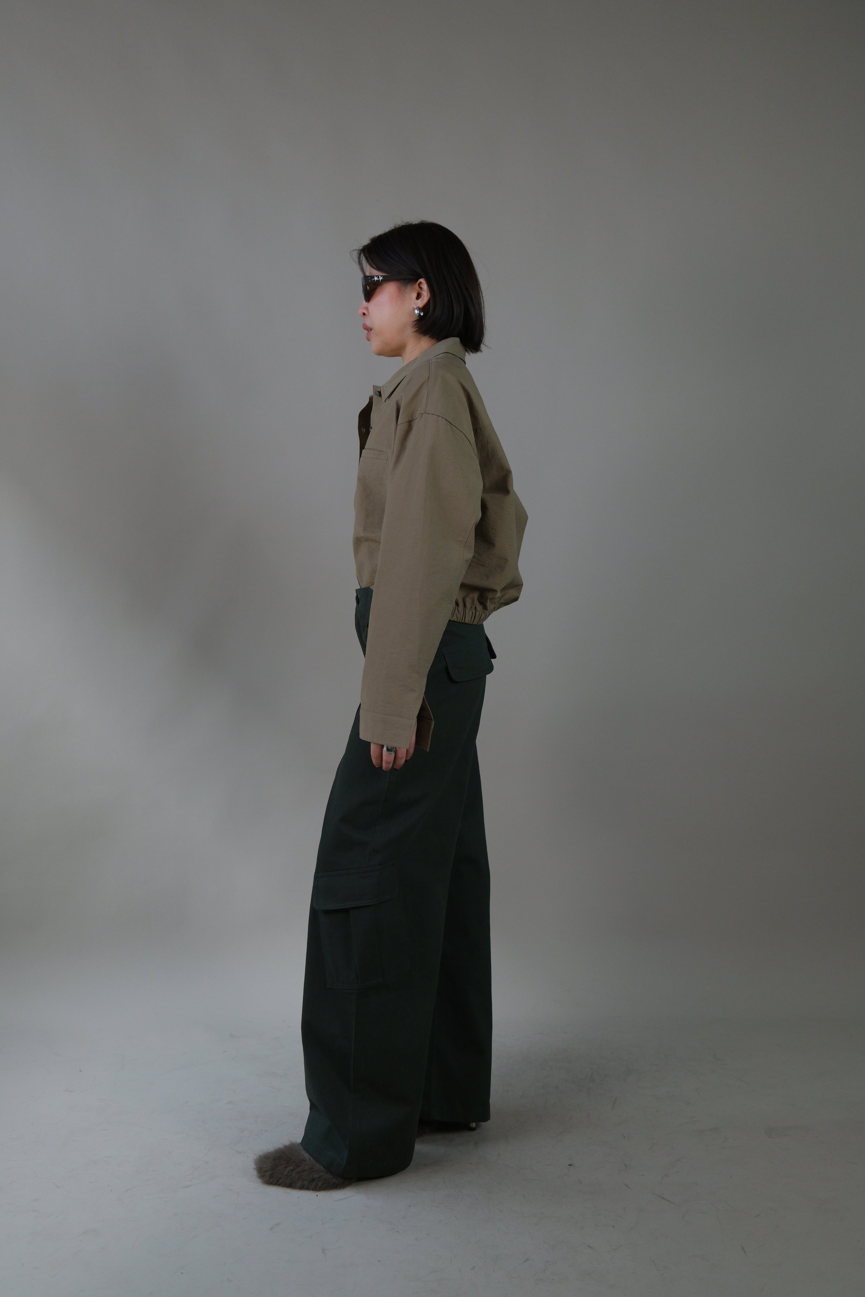 Barrel-leg cargo pocket pants