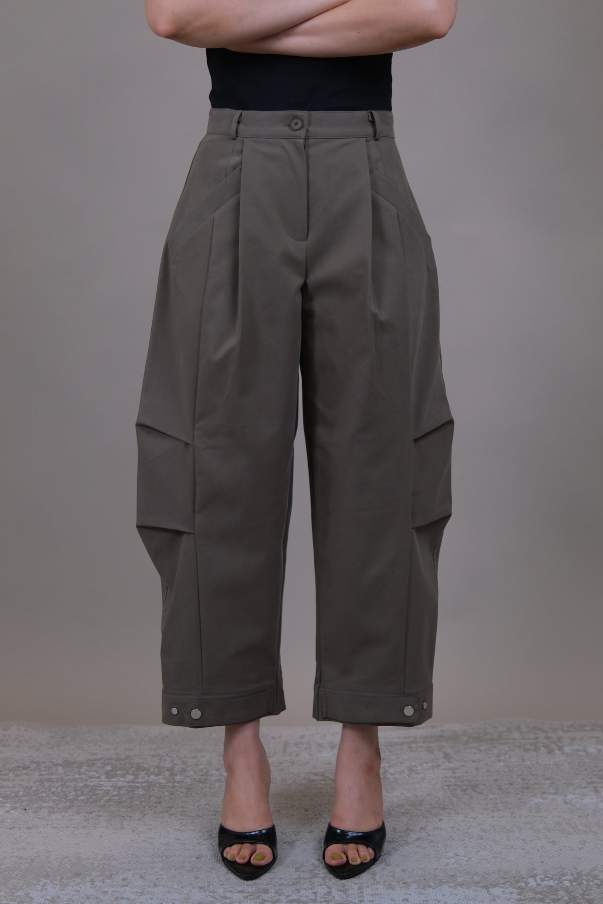 Kori Curved Crop Trousers