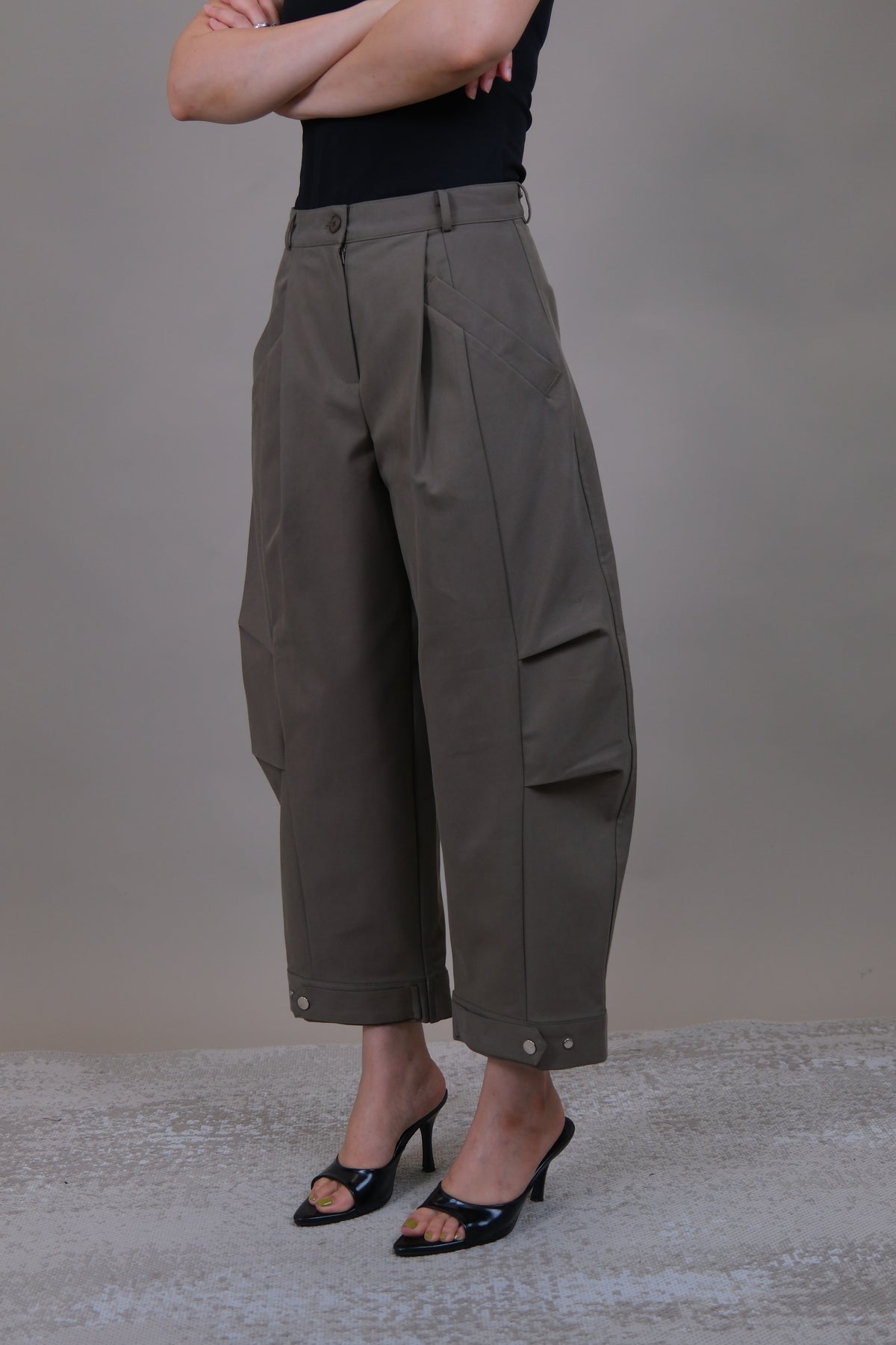 Kori Curved Crop Trousers