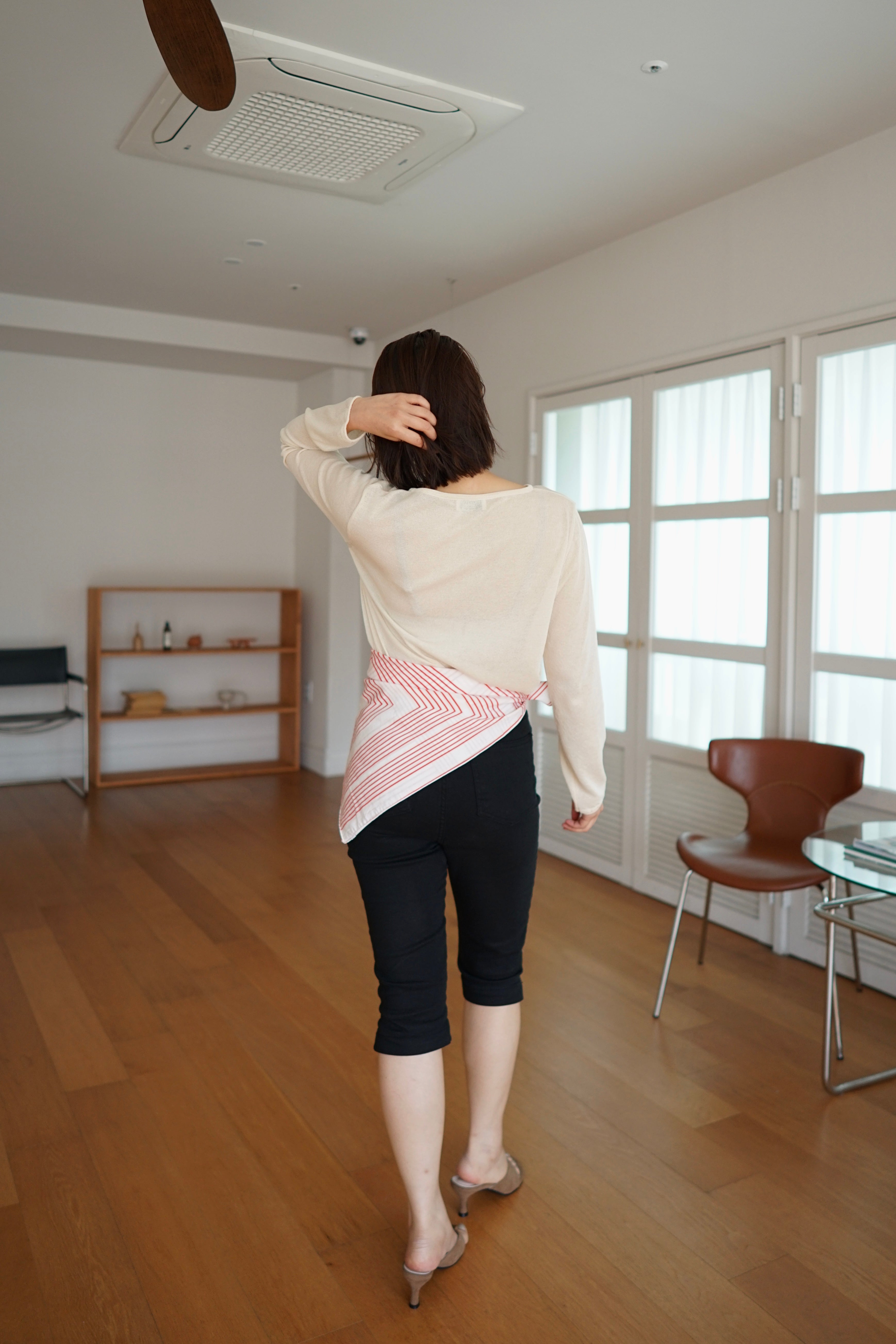lightweight round neck cardigan