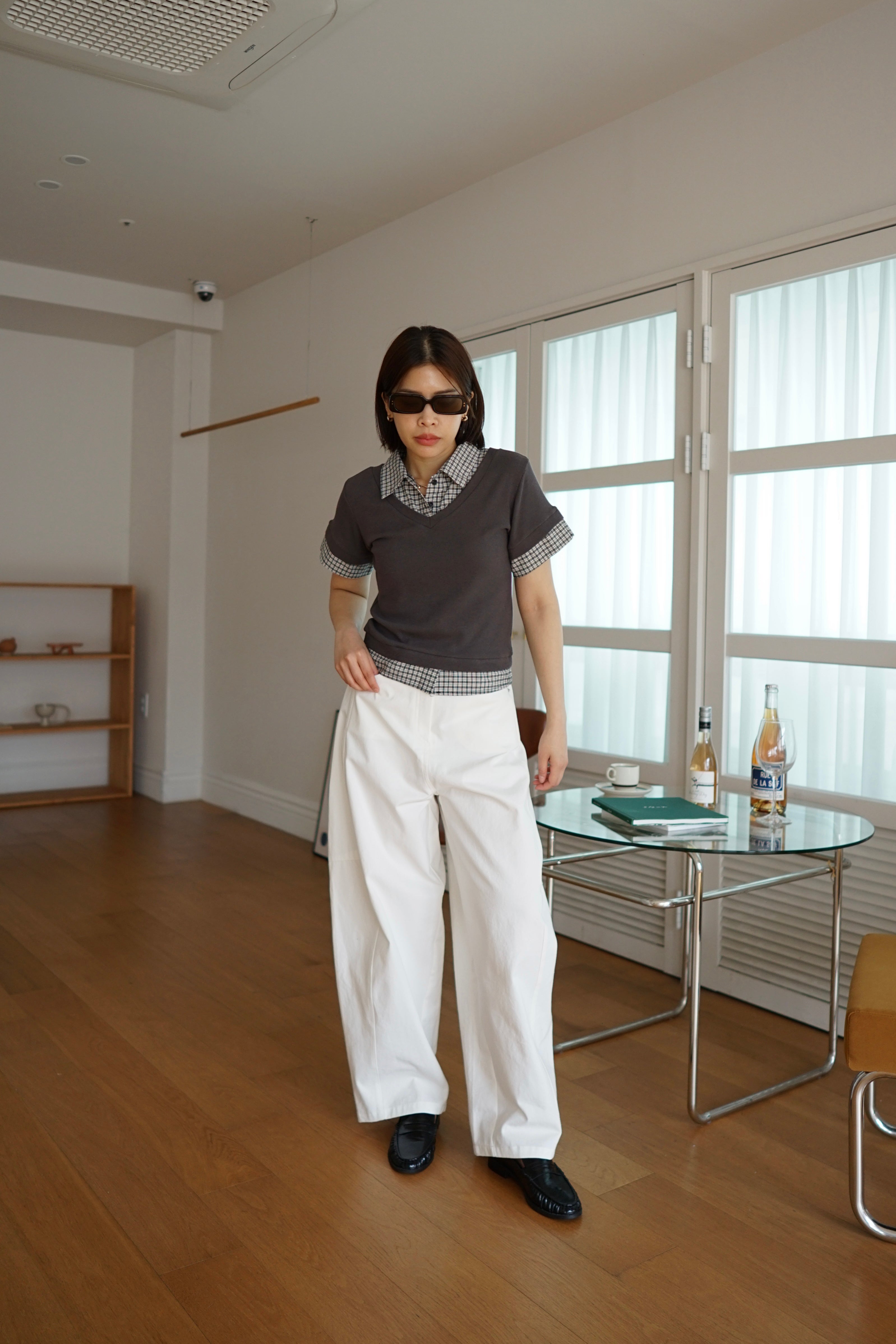 nyunyu double-layer v neck tee