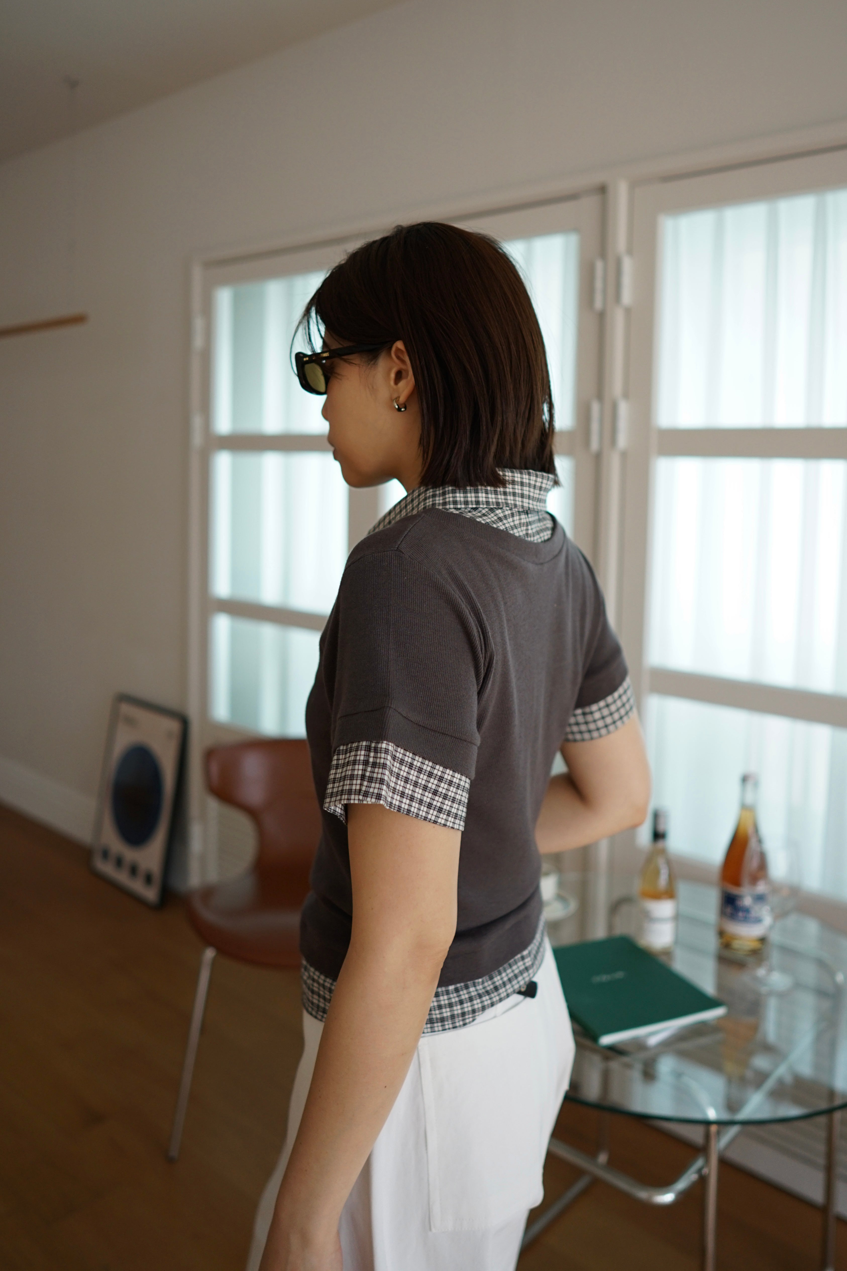 nyunyu double-layer v neck tee
