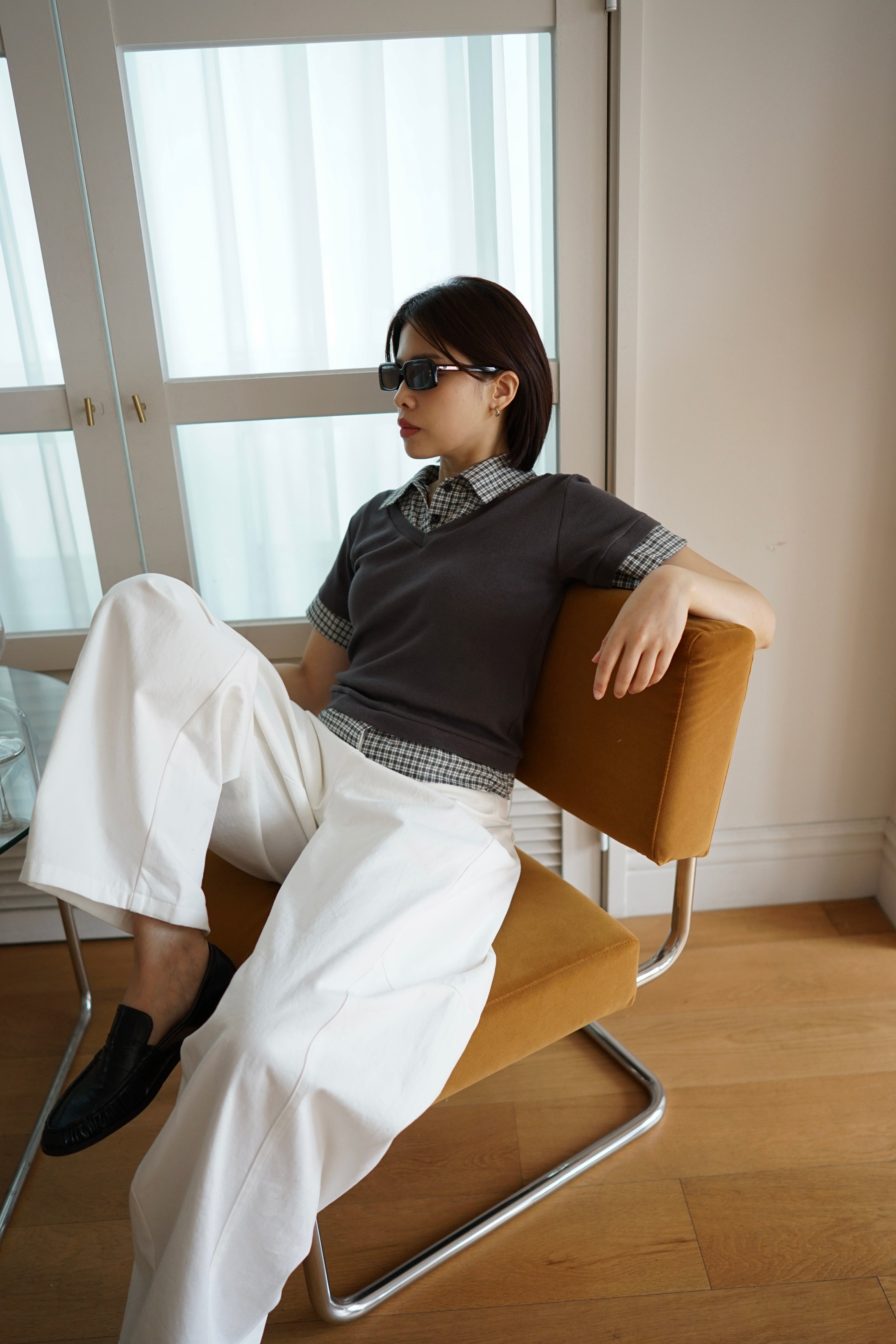 nyunyu double-layer v neck tee