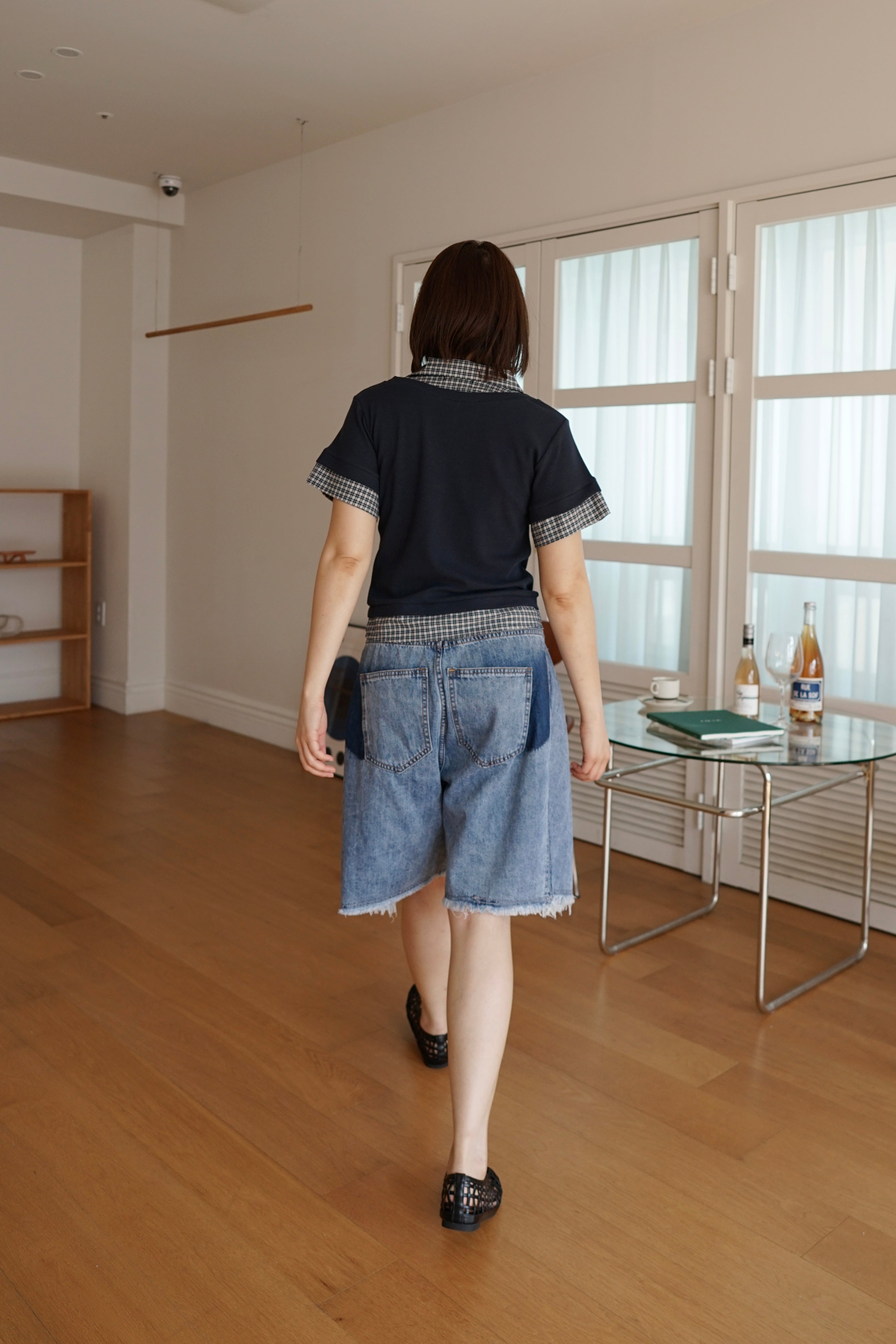 nyunyu double-layer v neck tee