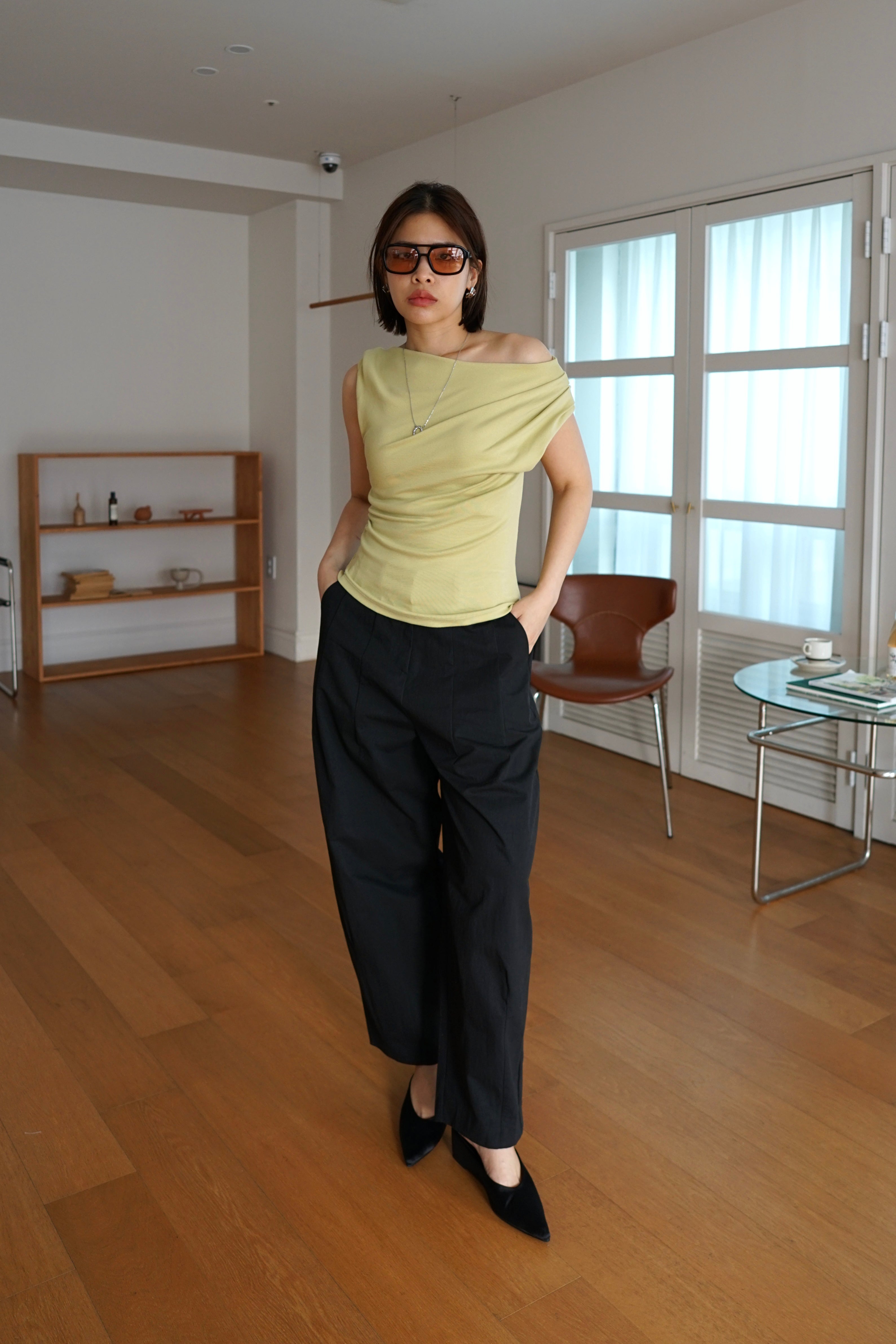 asymmetry twist sleeve soft tee
