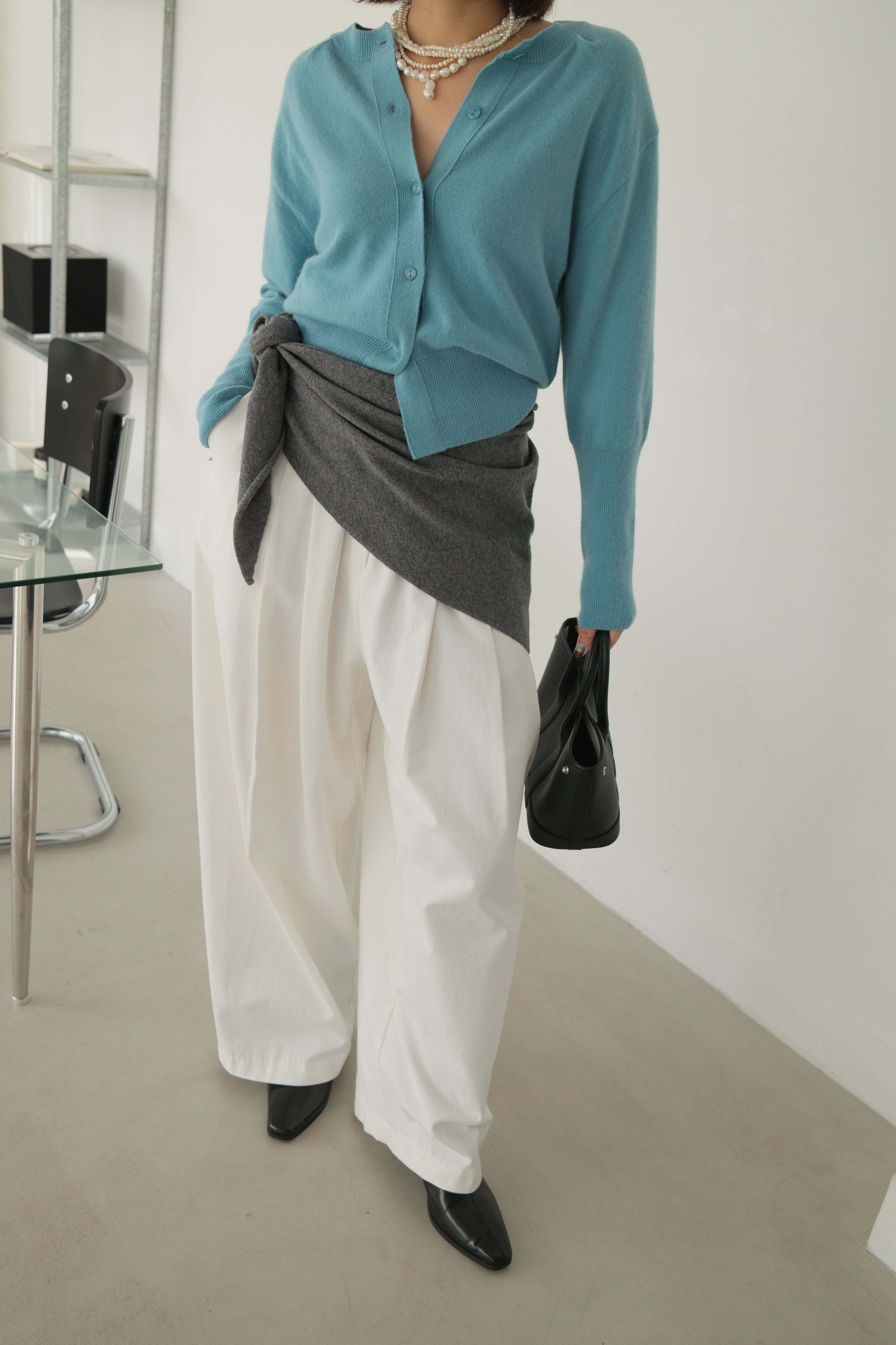 round neck cashmere cardigan