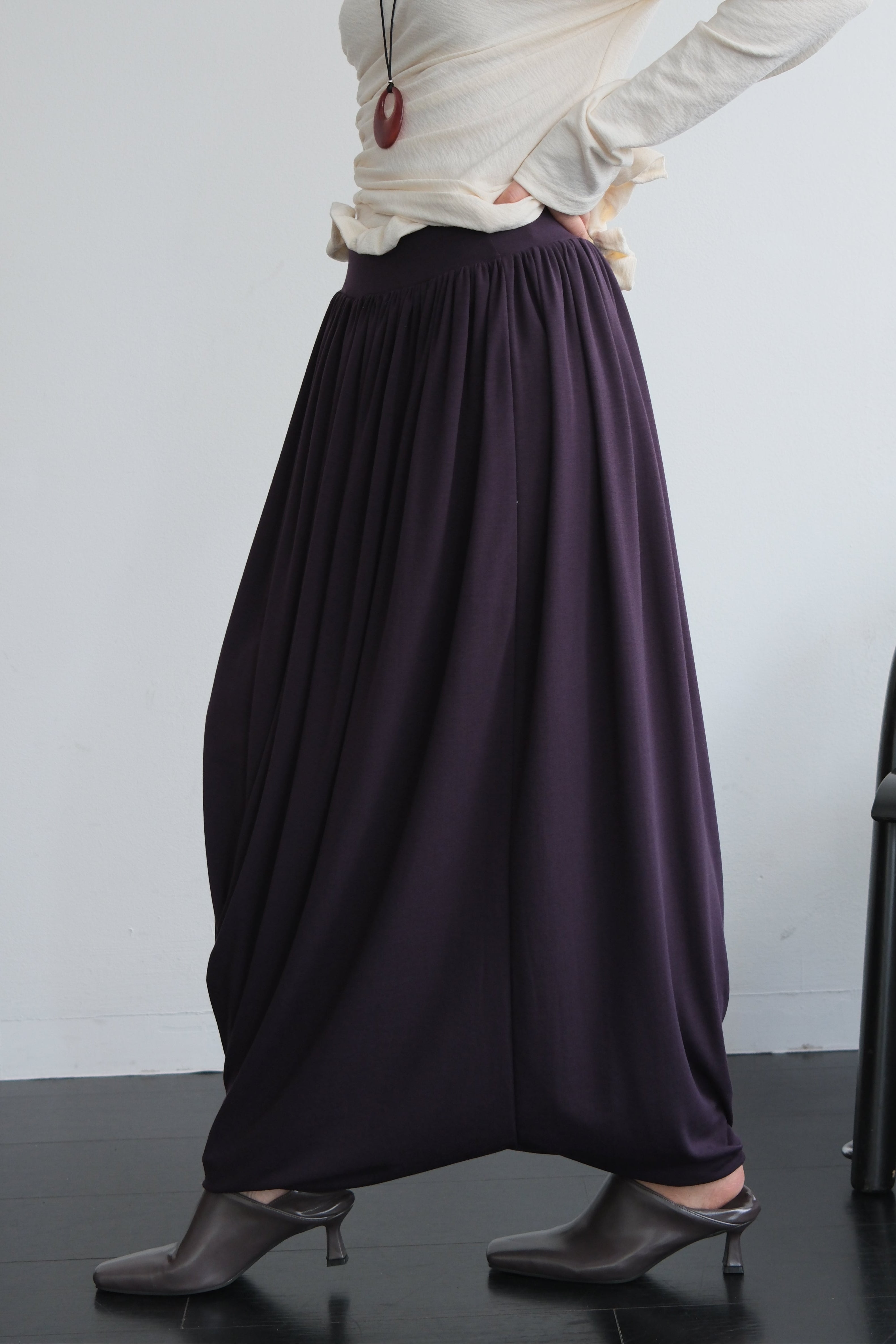 Tote draped maxi skirt
