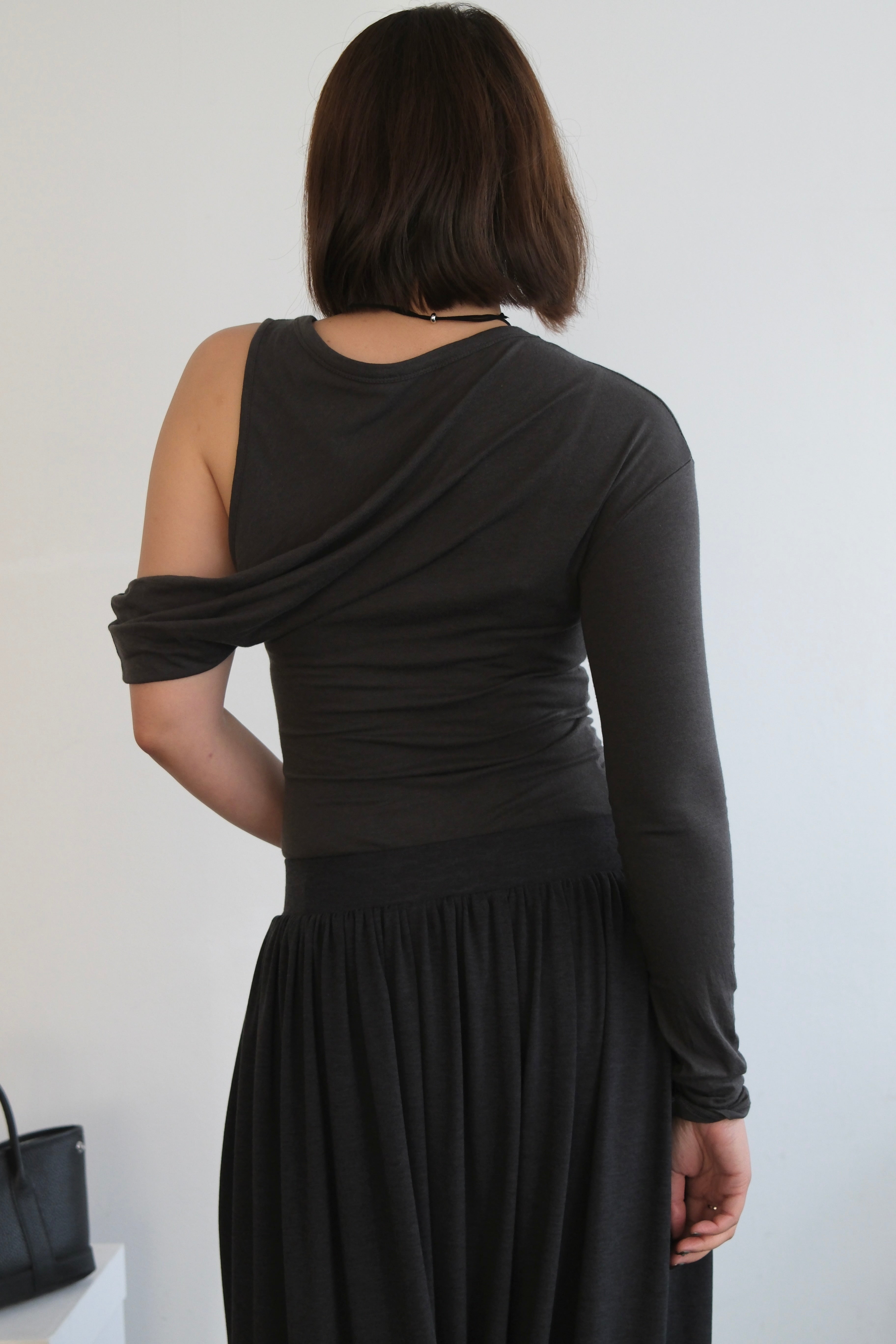 Callie asymmetry sleeve soft tee