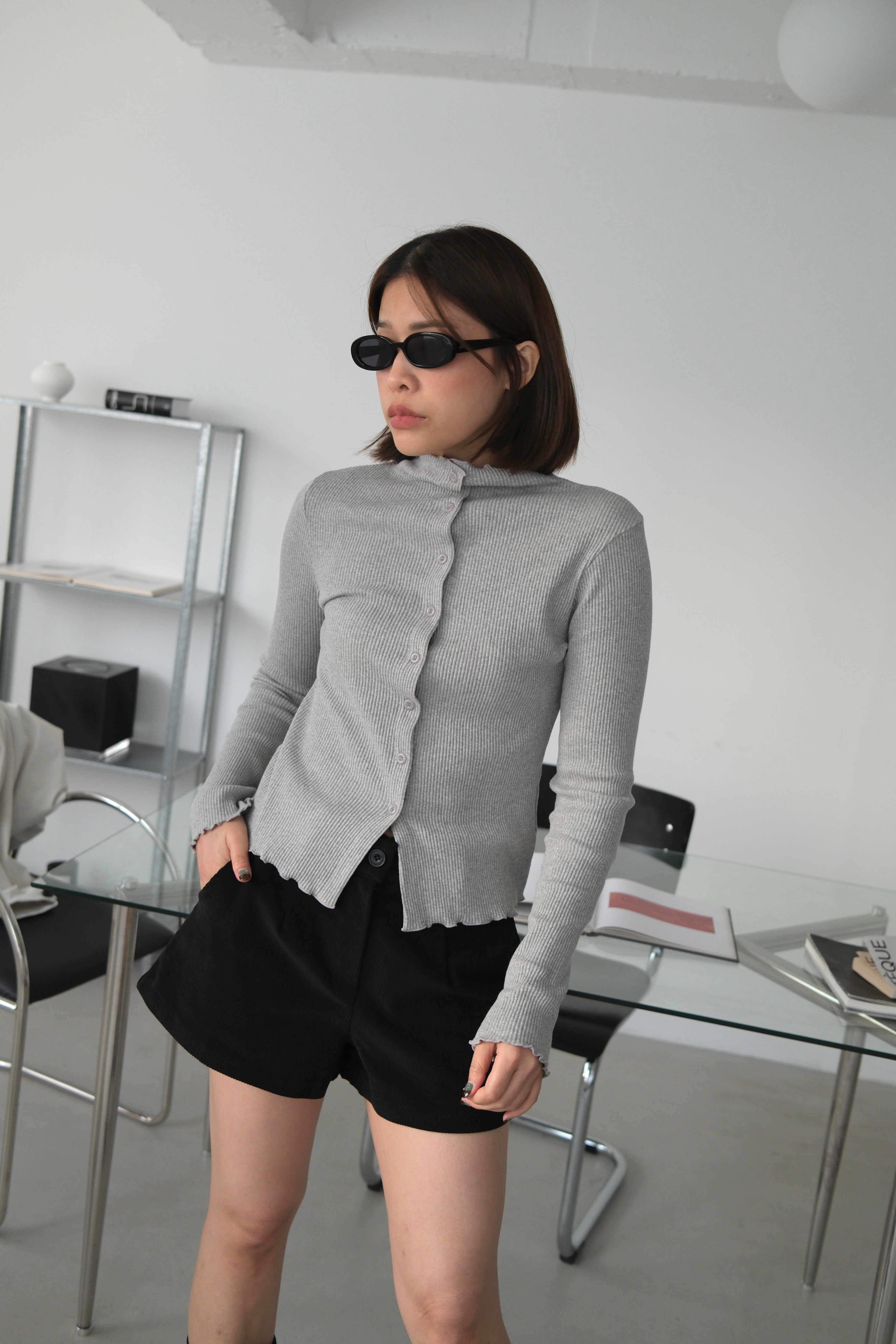 2 way cotton ribbed long-sleeve high-neck tee