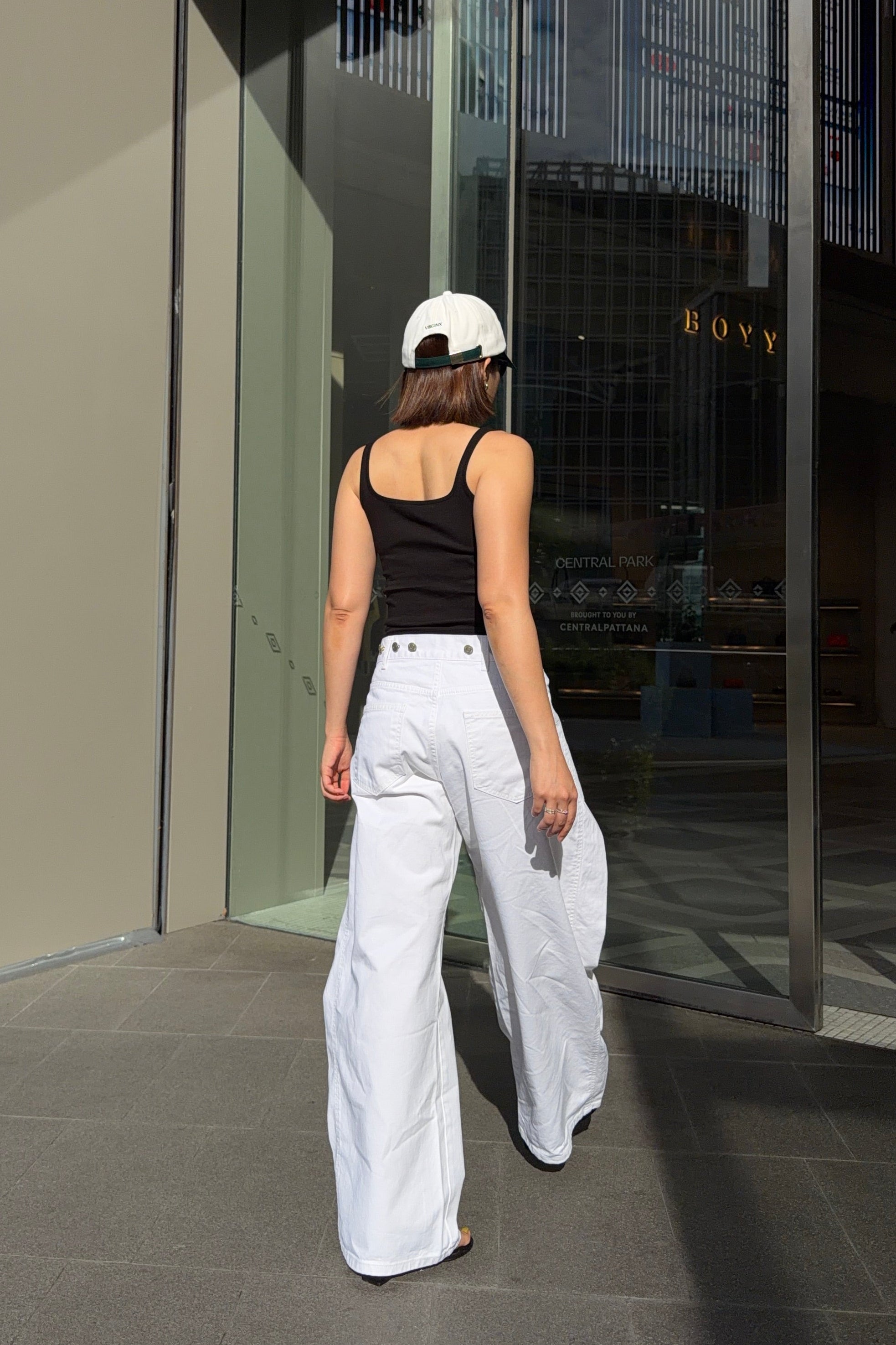 Exaggerated 2 way wrap jeans