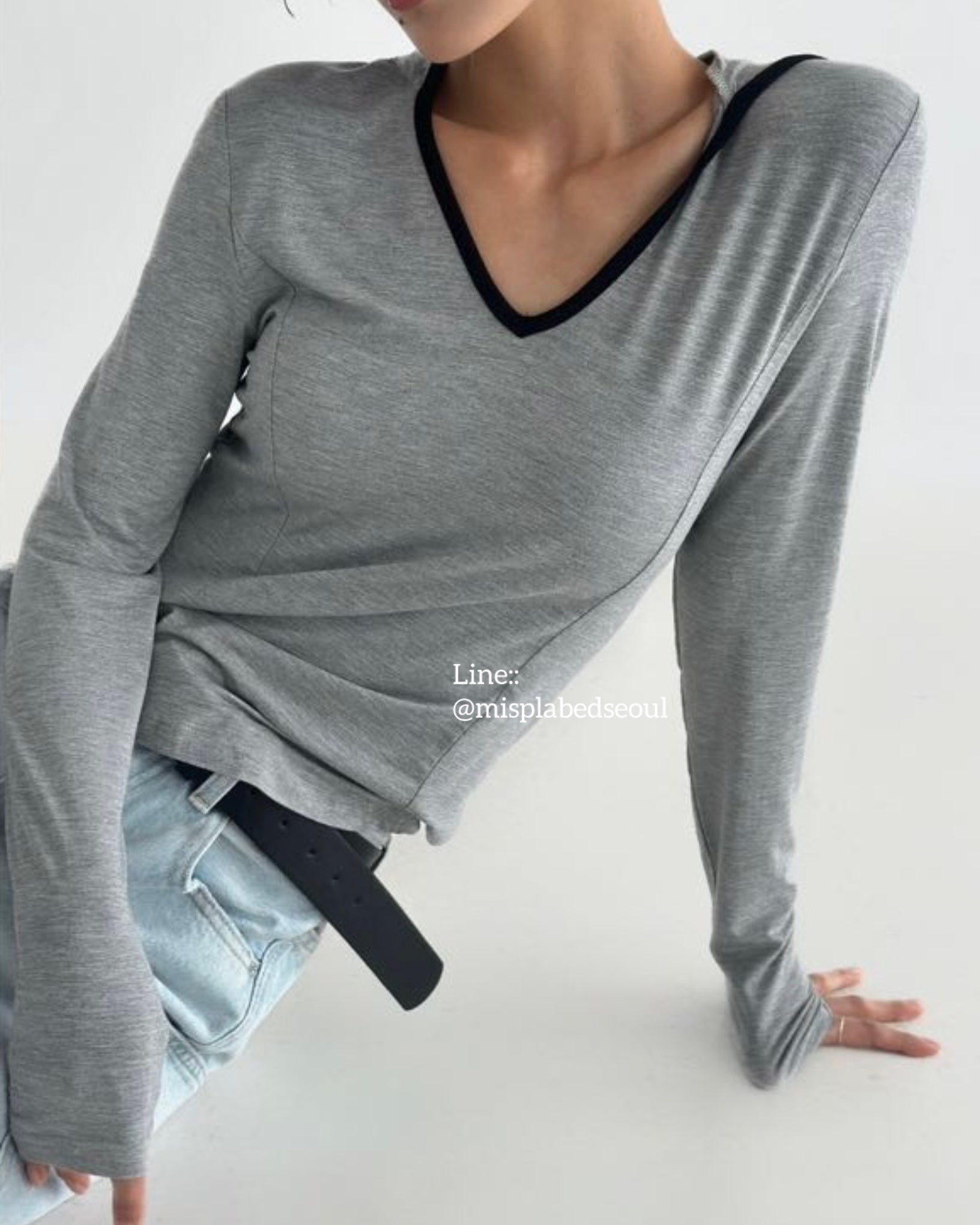 Hood v neck soft tee