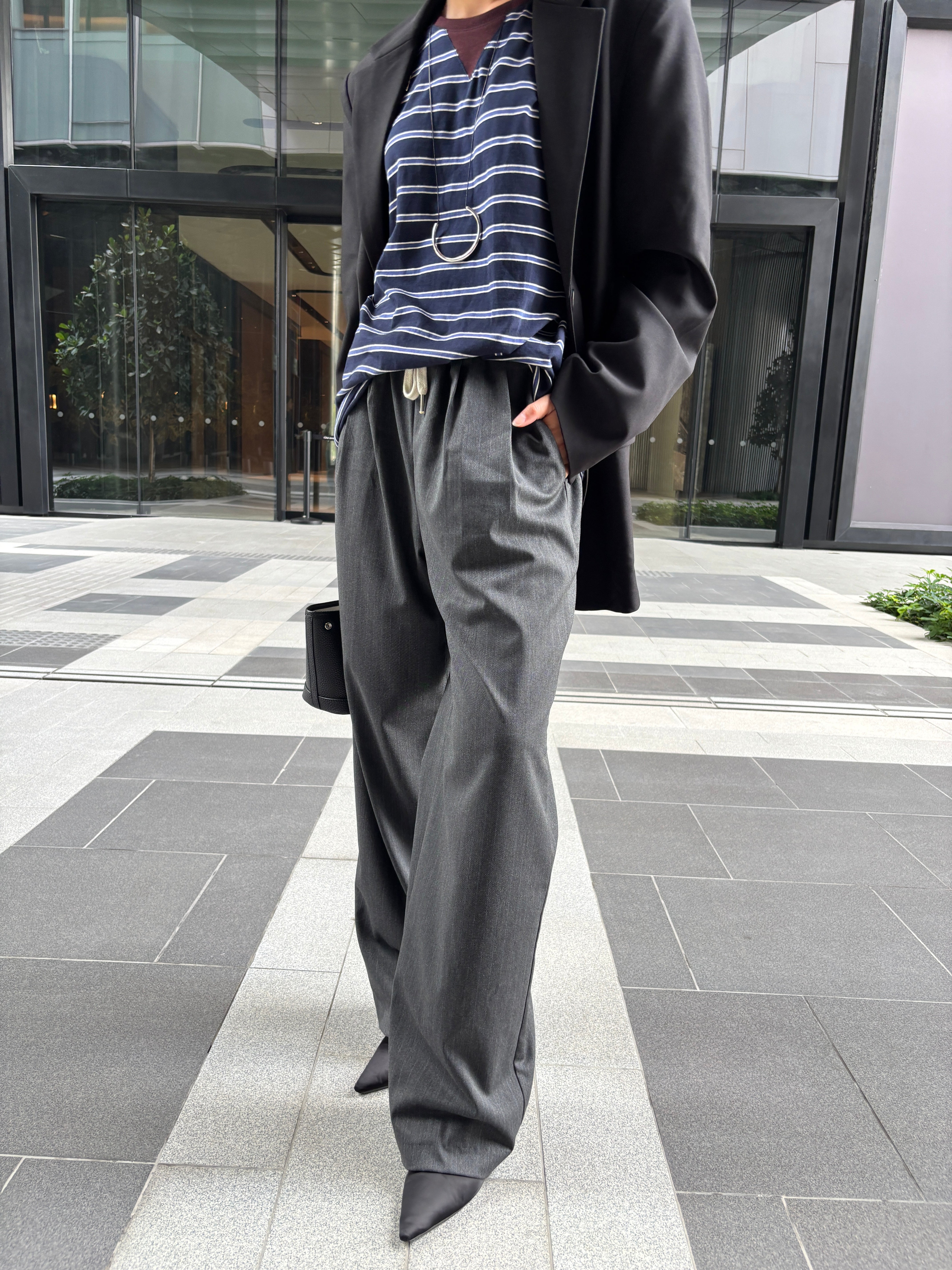 contrast drawstring waist trousers