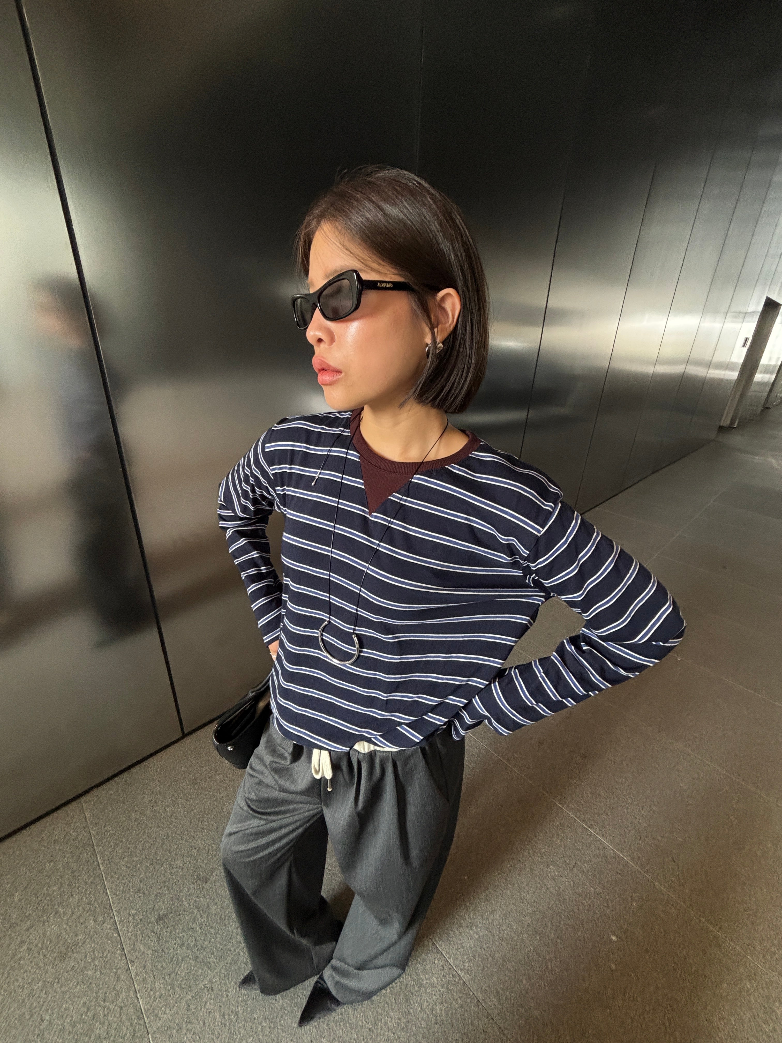 Triangle collar striped long-sleeve soft tee