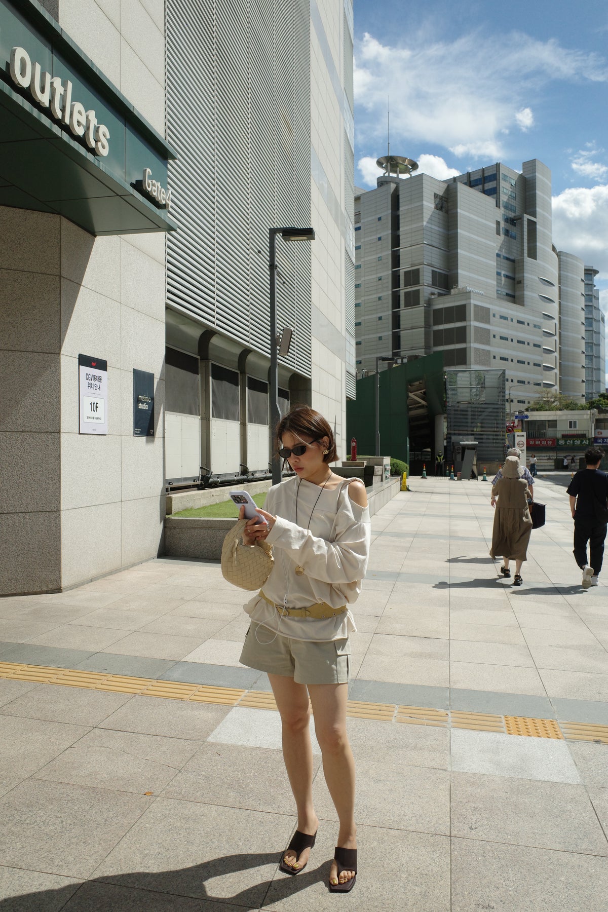 Twist Asymmetric Long Sleeve Tee