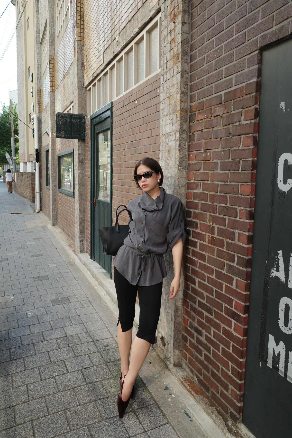 Lennie Button Hem Capri Leggings