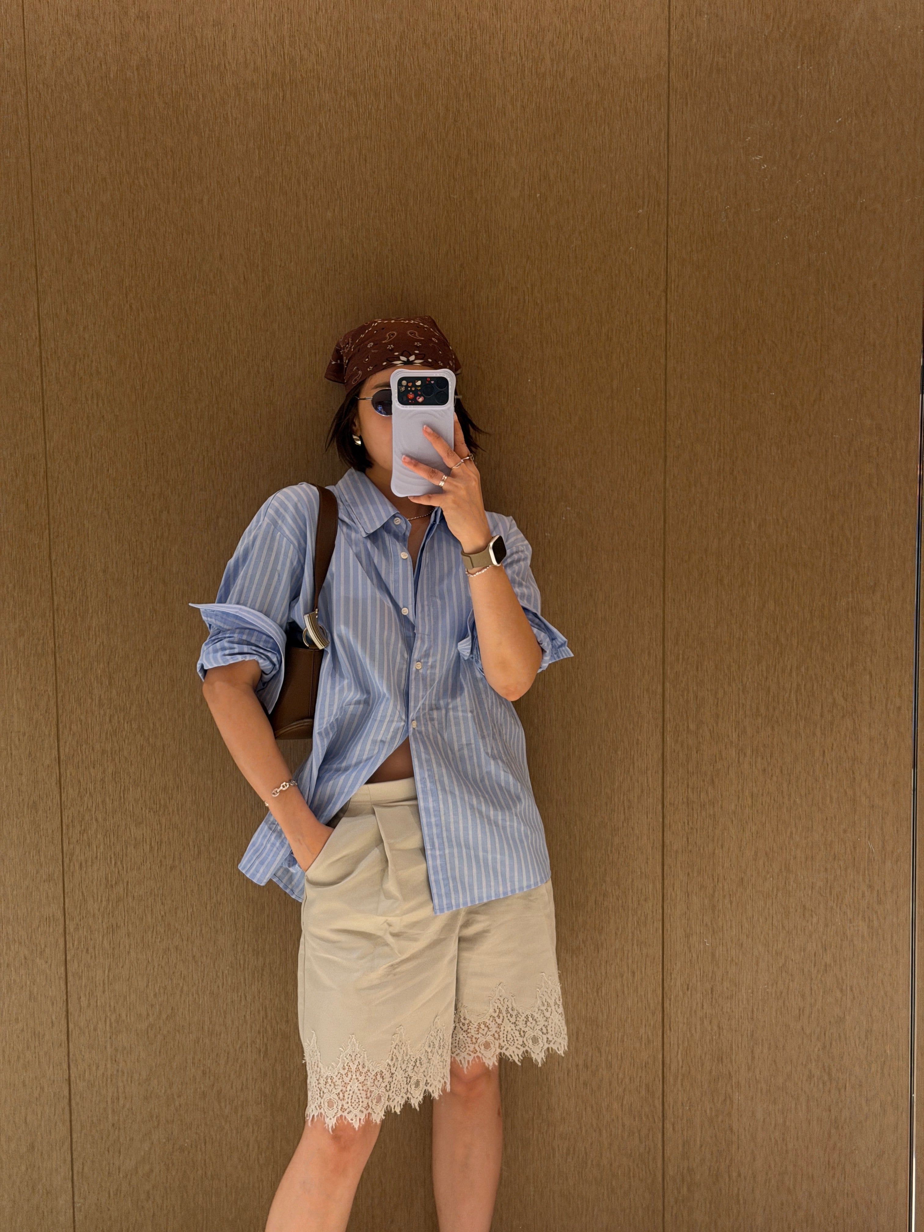 Como Lace Bermuda shorts
