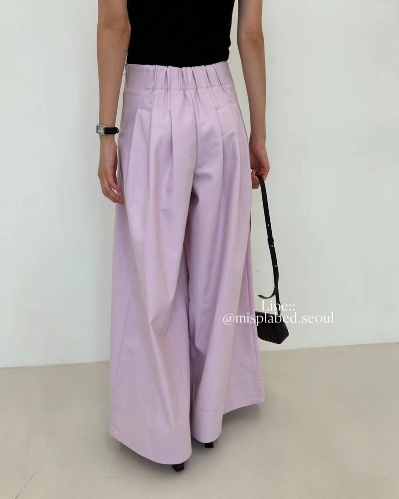 pleated wide leg trousers