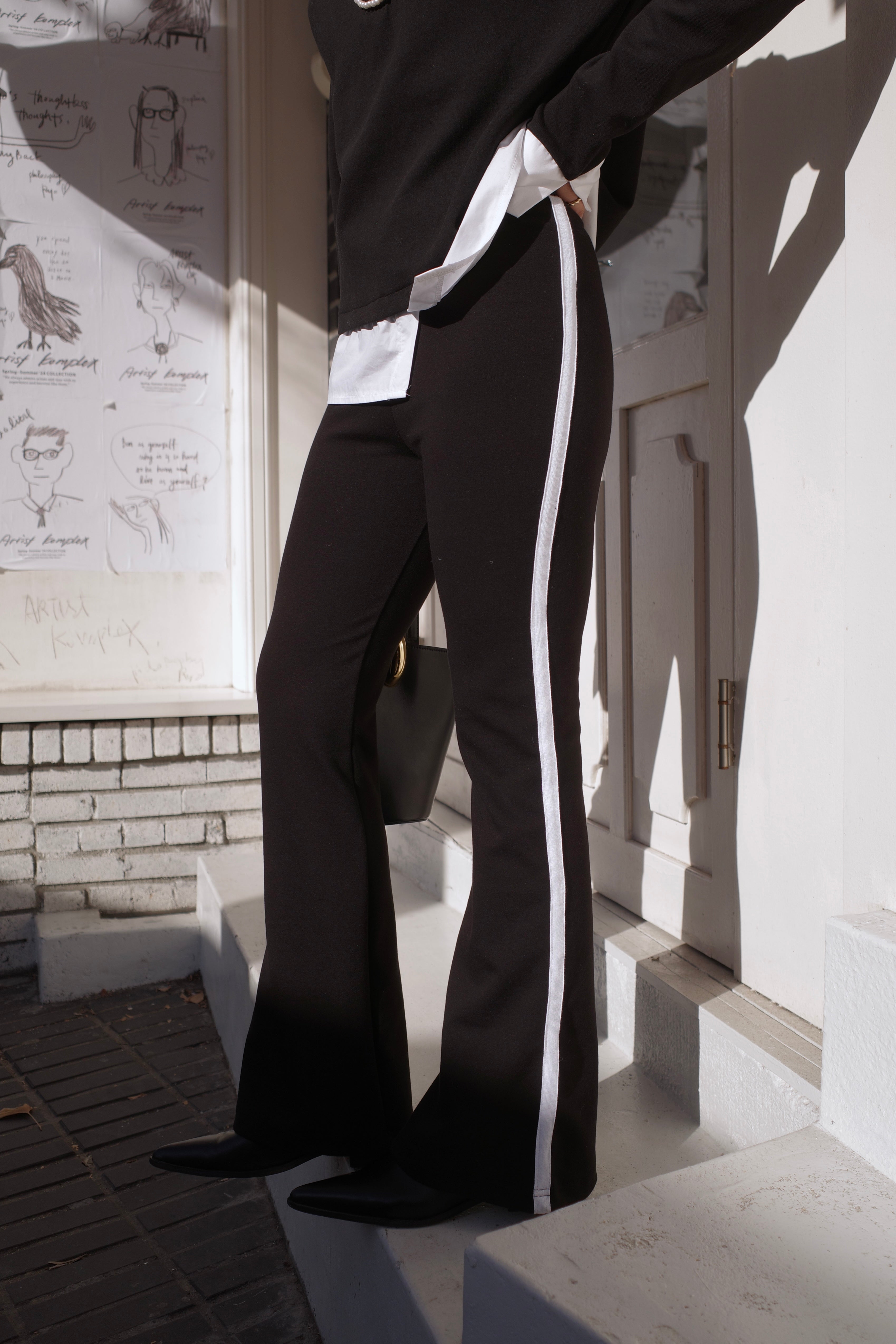 side tape flared pants