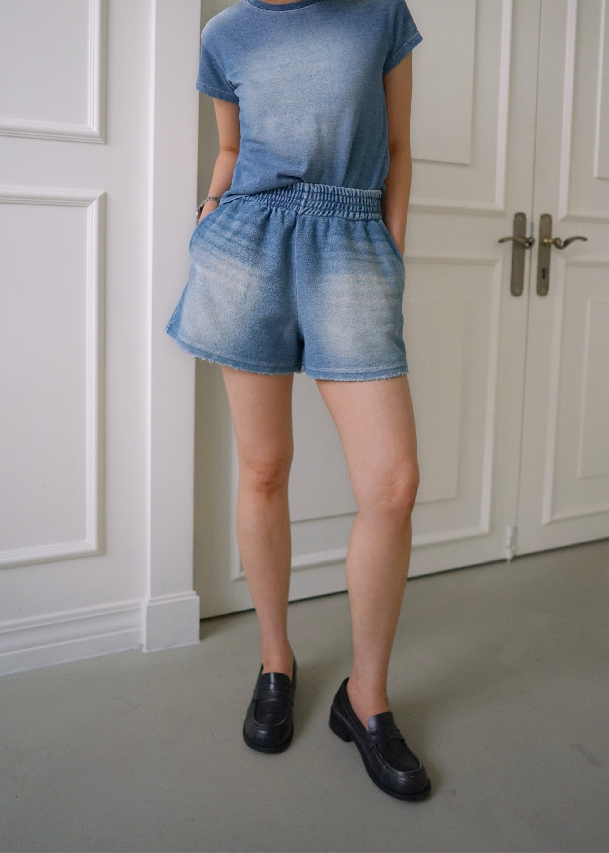 fade denim cotton elasticated waist shorts