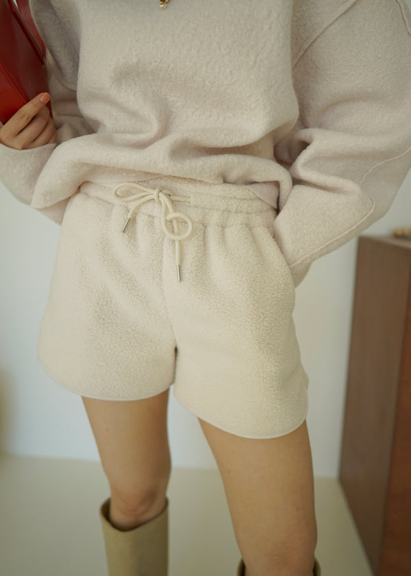 fluffy teddy elasticated waist shorts