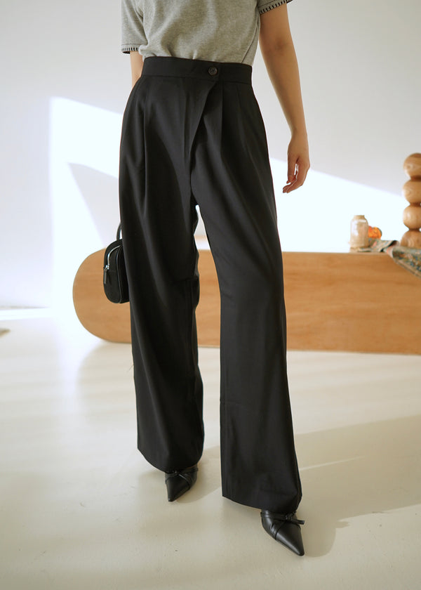 crossover pleated trousers