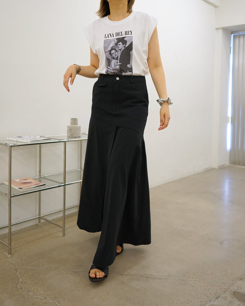 Front slit tulip denim skirt