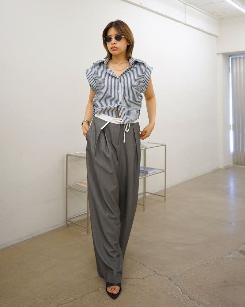 elasticated waistband pleated trousers