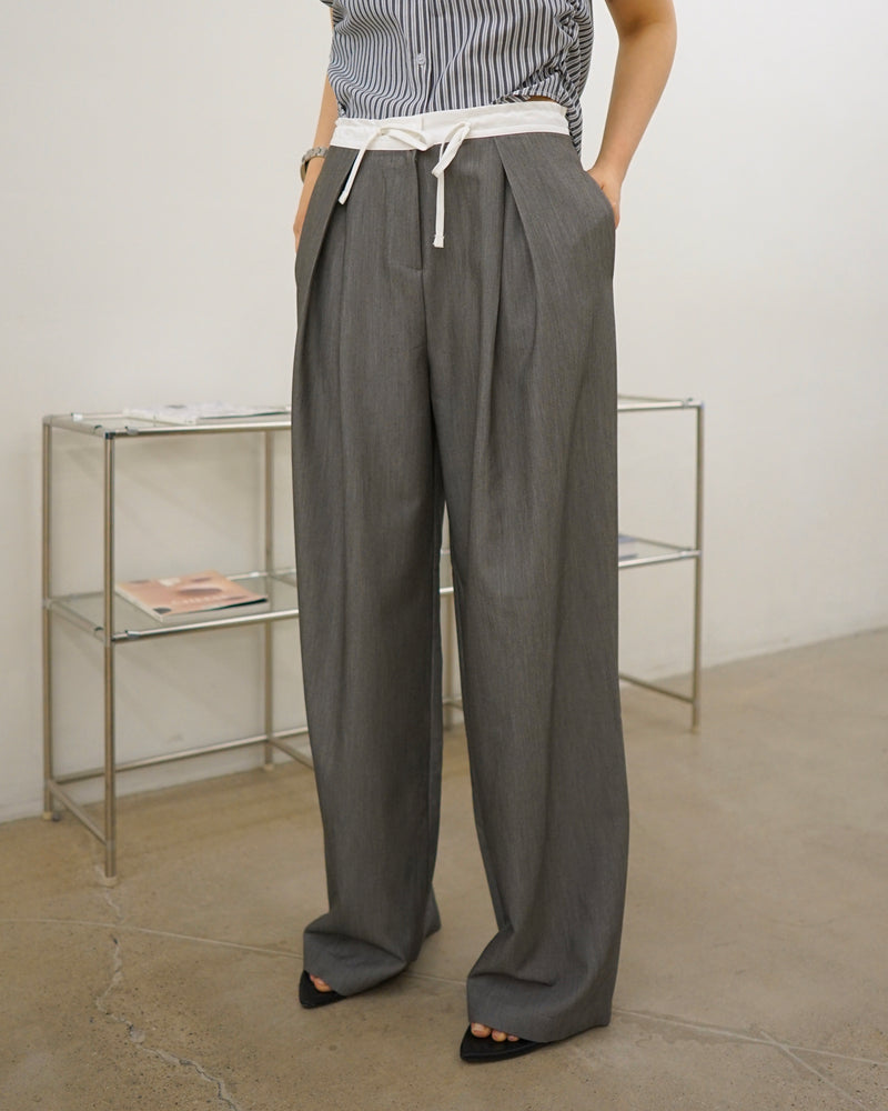 elasticated waistband pleated trousers