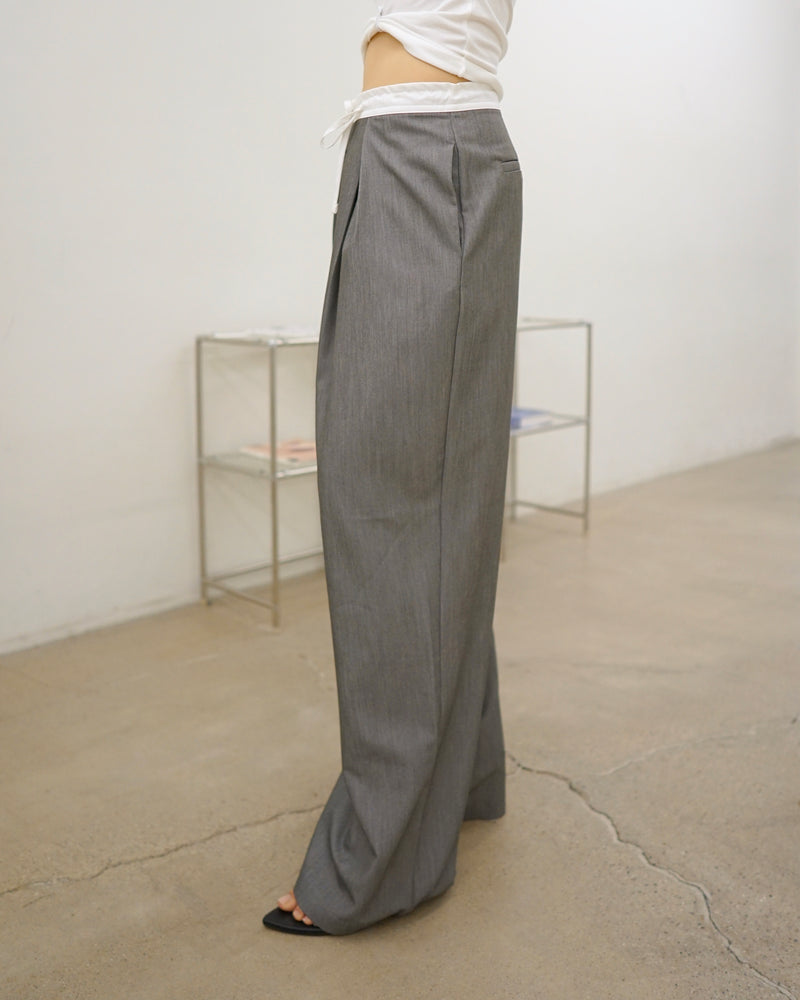 elasticated waistband pleated trousers