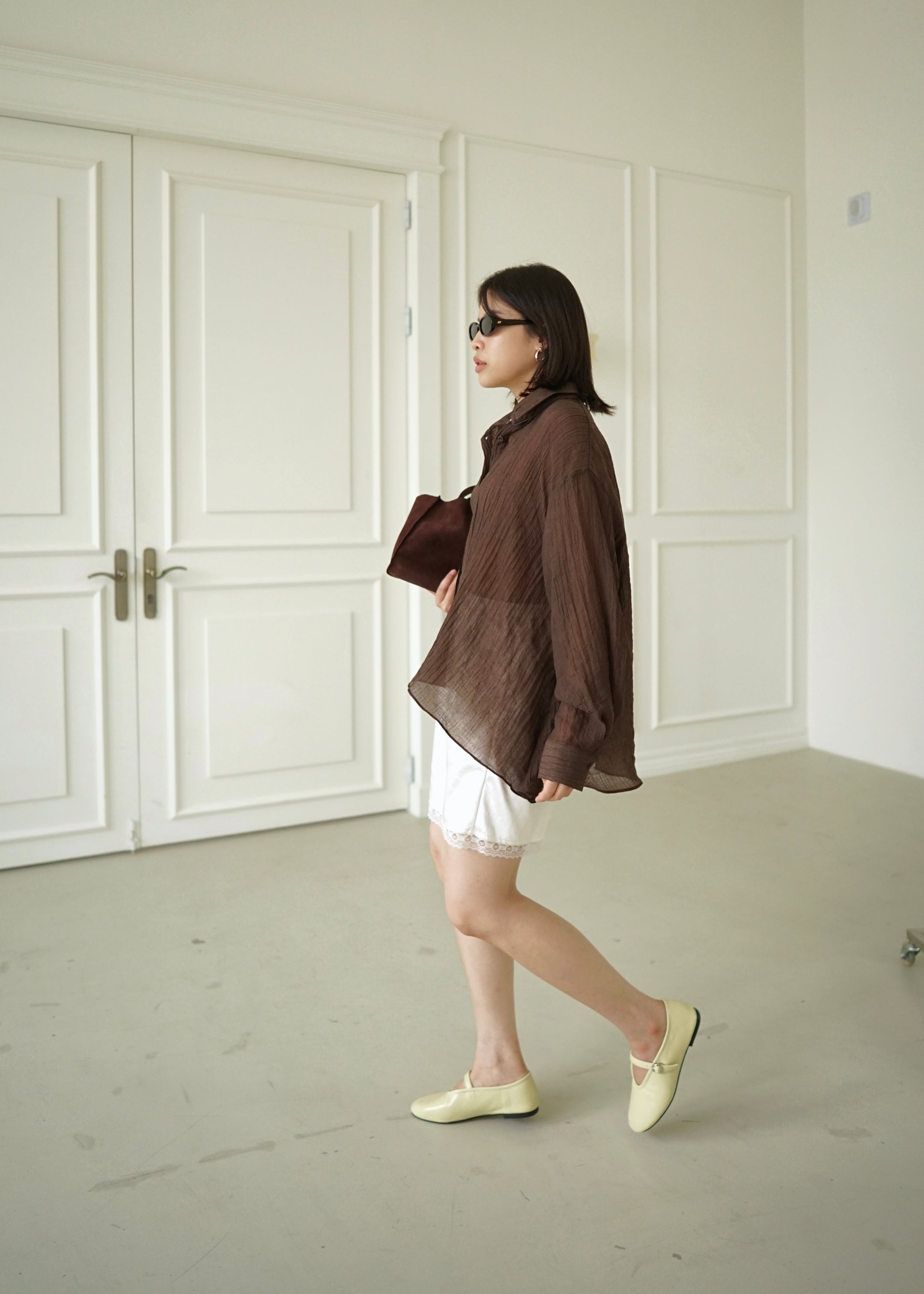 semi sheer unbalance wide shirt