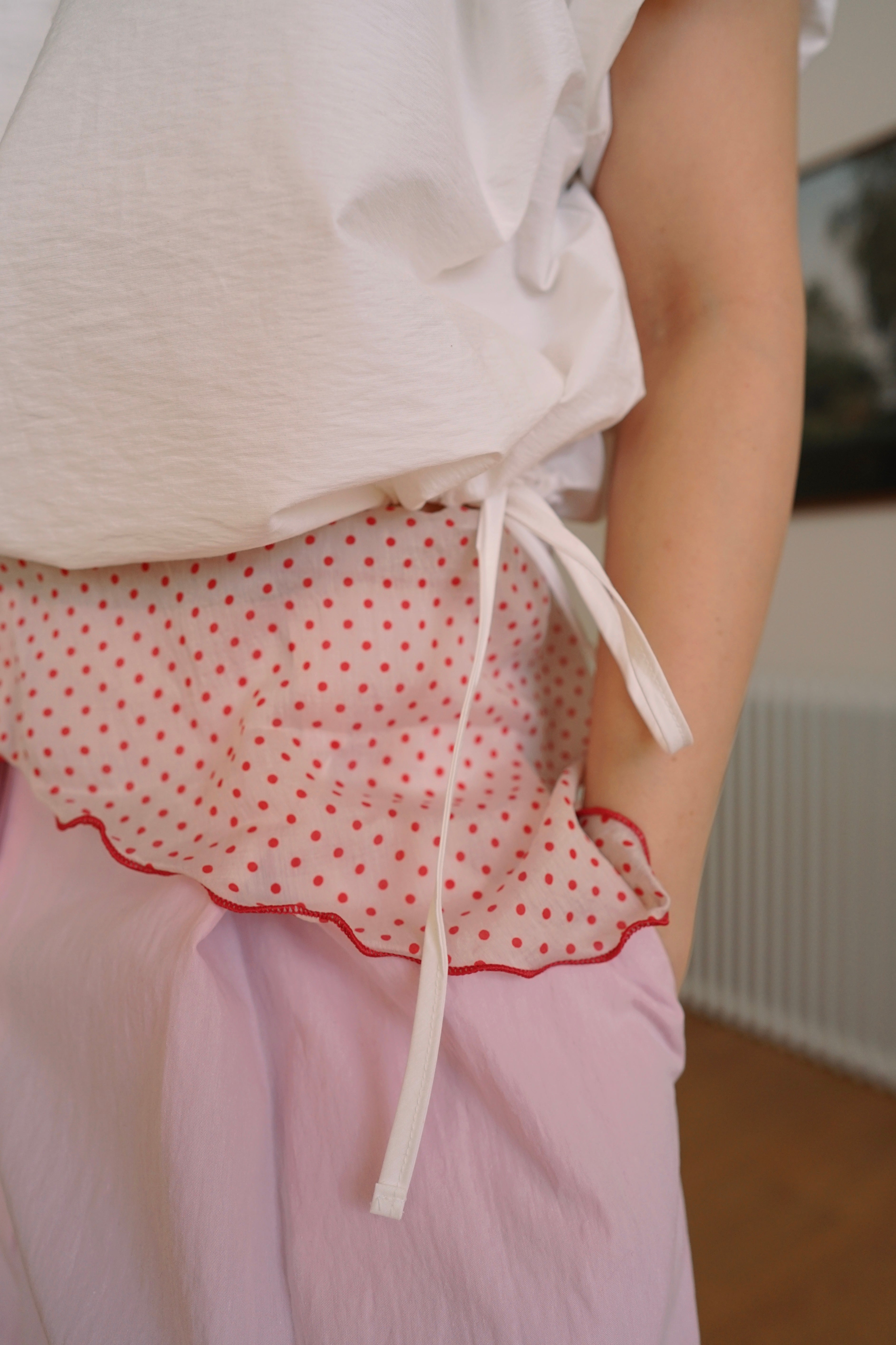 adjustable waist balloon crop blouse