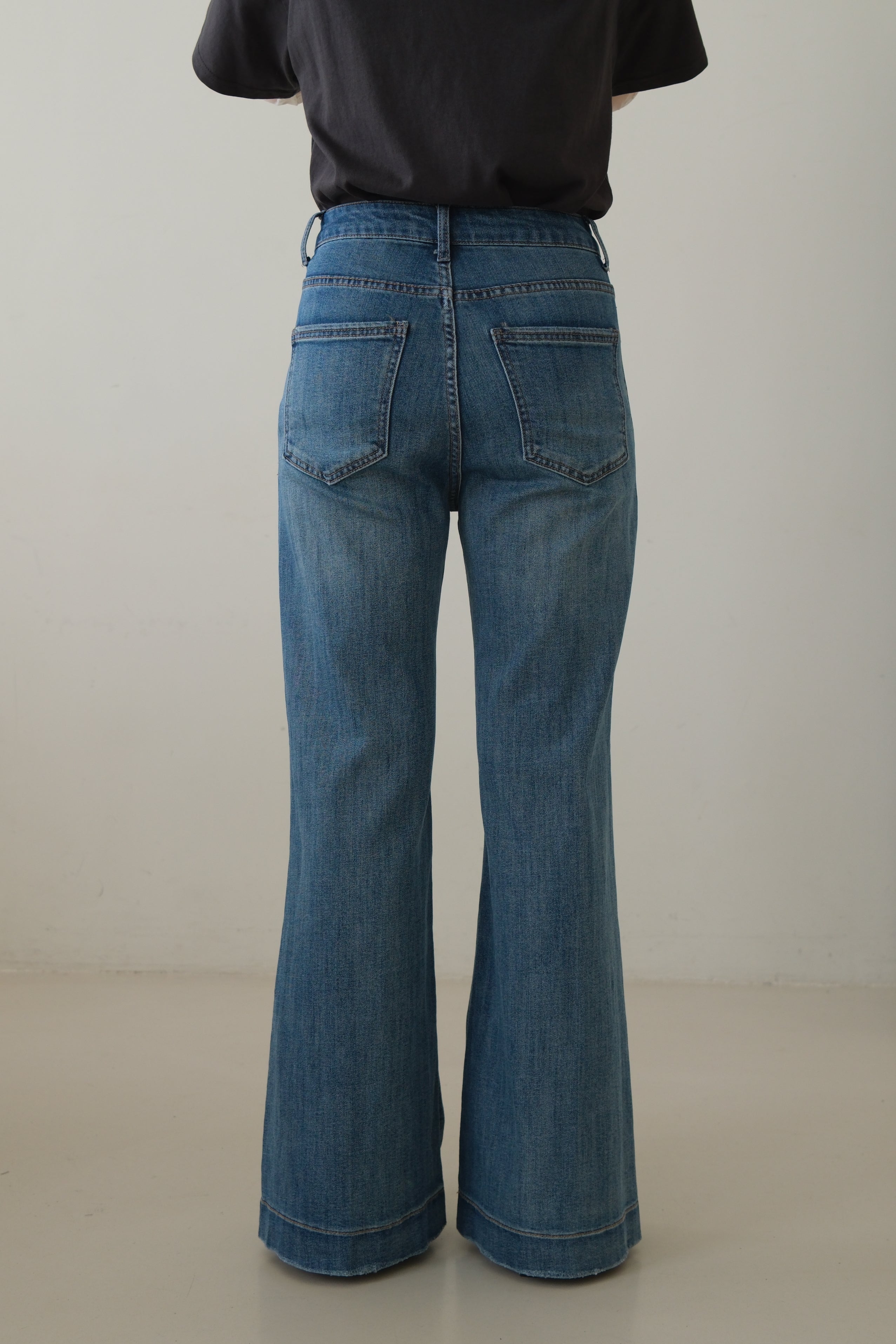 Avery Flare Jeans