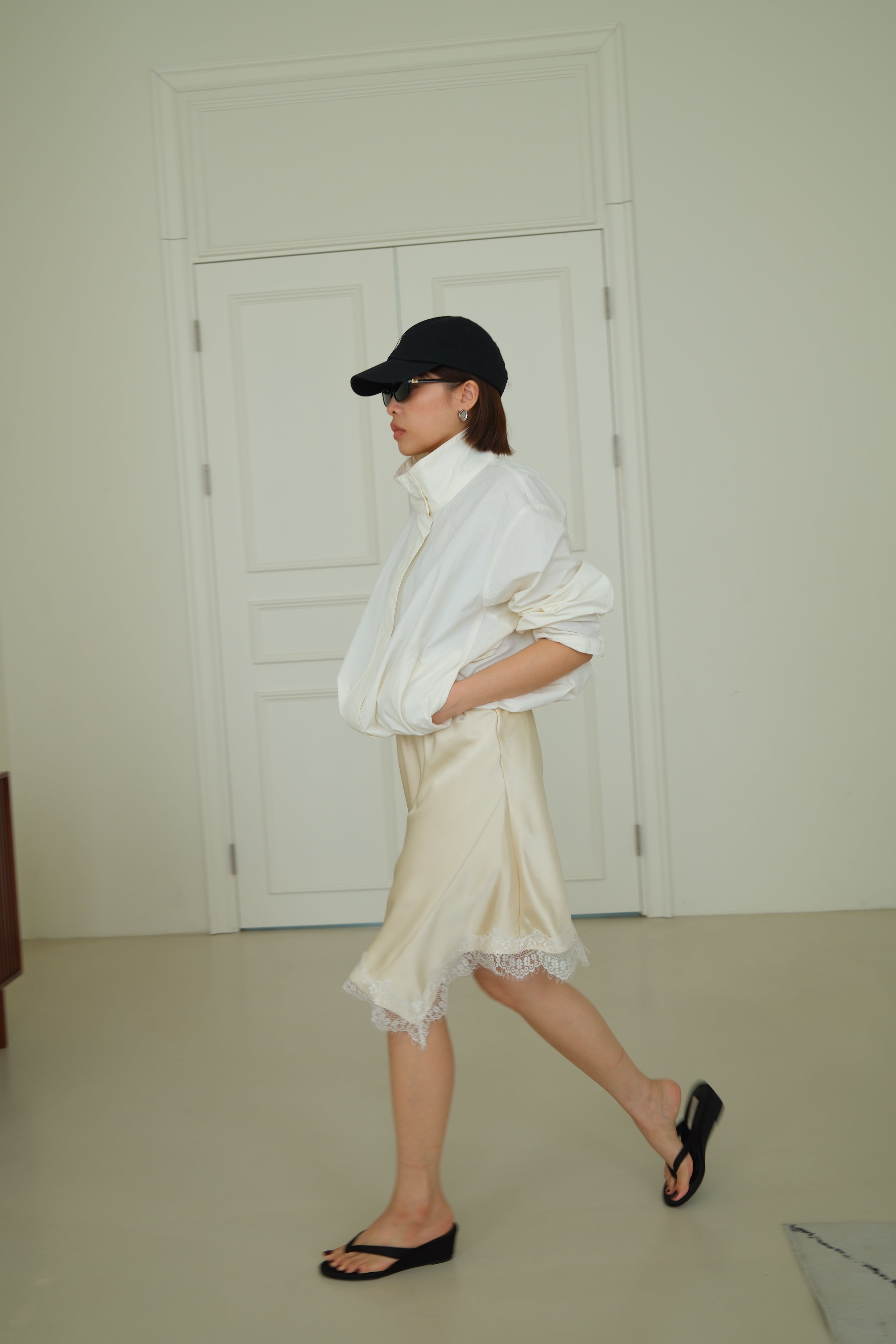 Airy Windbreaker Jacket