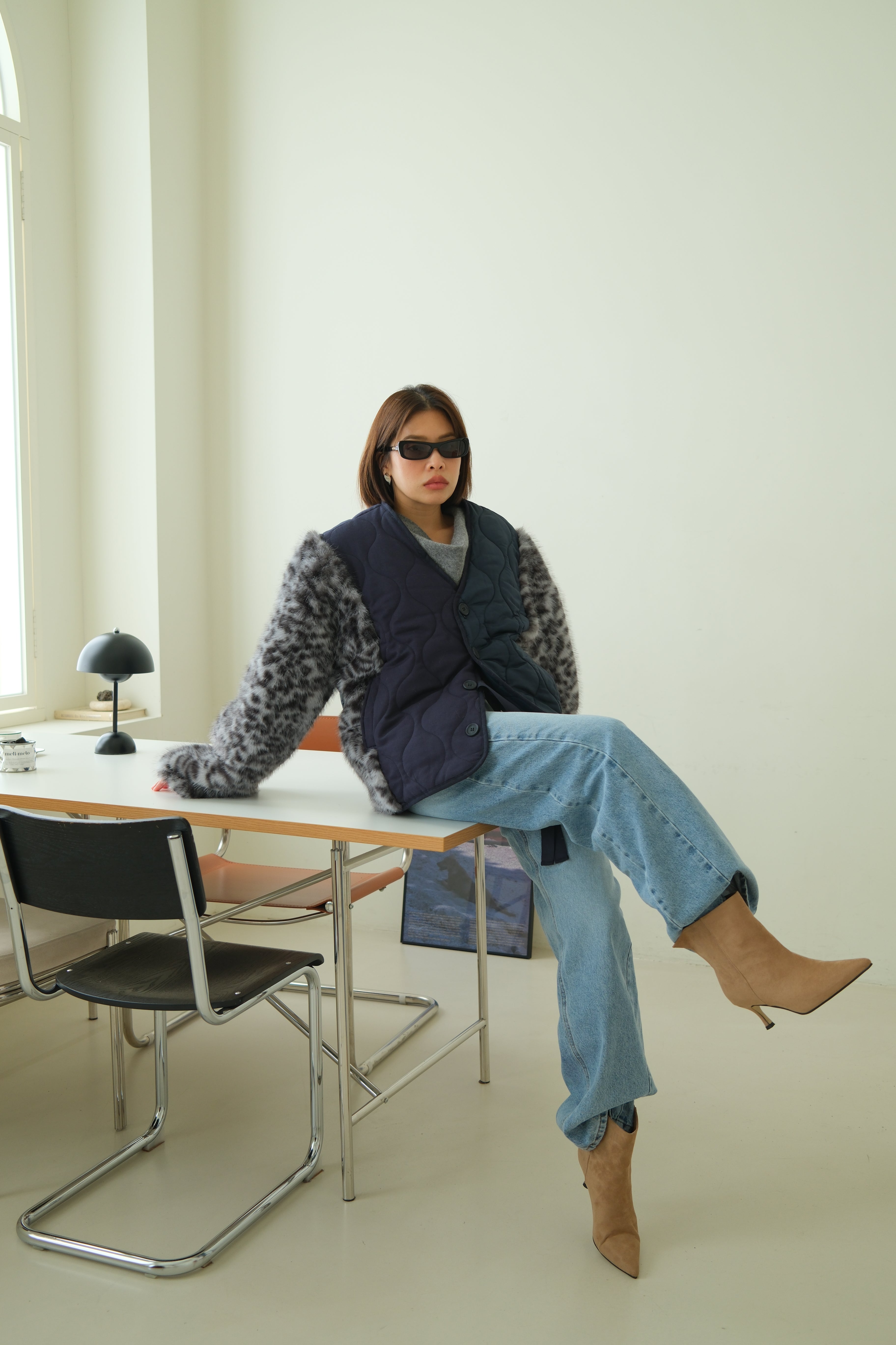 Leopard faux fur sleeve quilted jacket