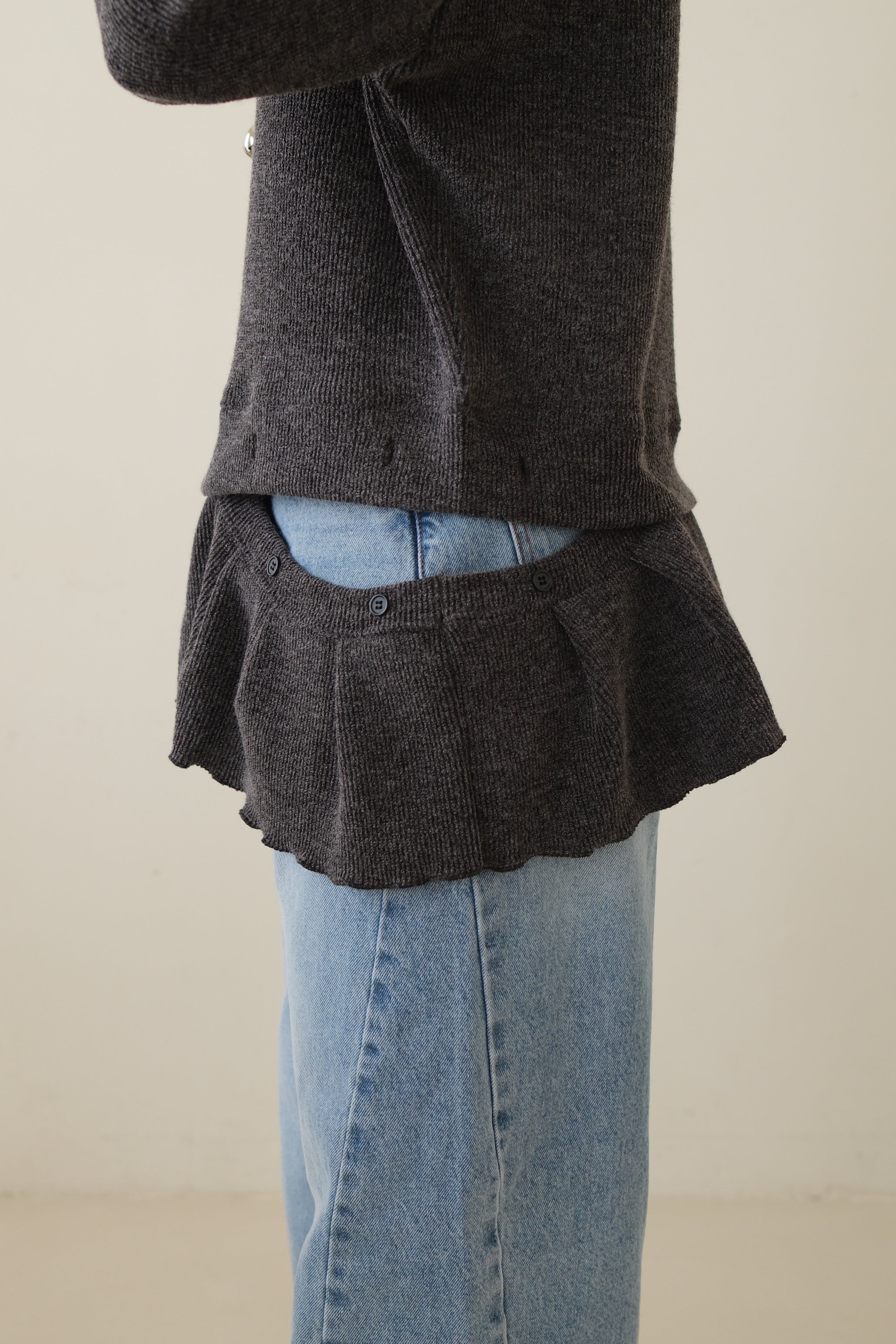 Malty peplum hem knit sweater (Detachable ruffled hem with button)