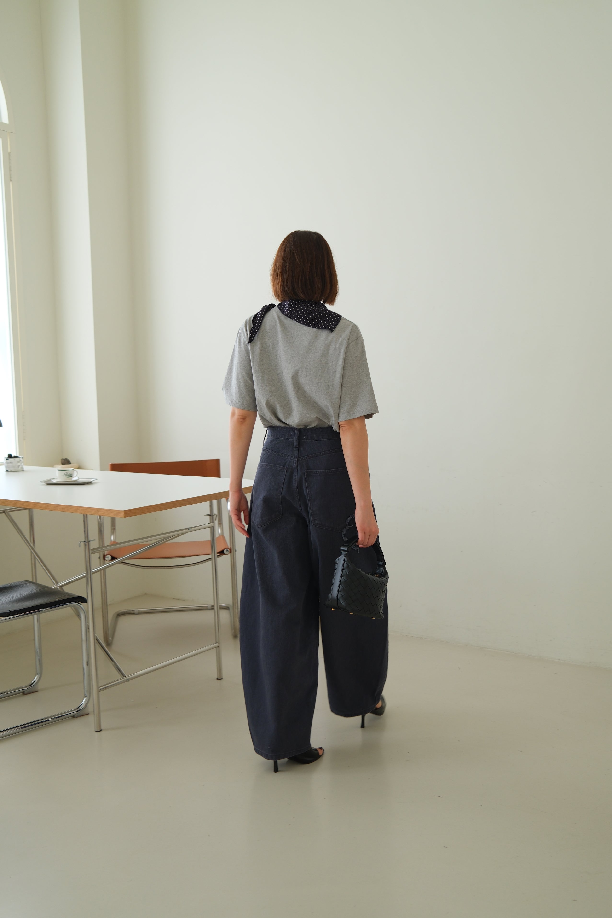 Tonal Embroidered Balloon Jeans