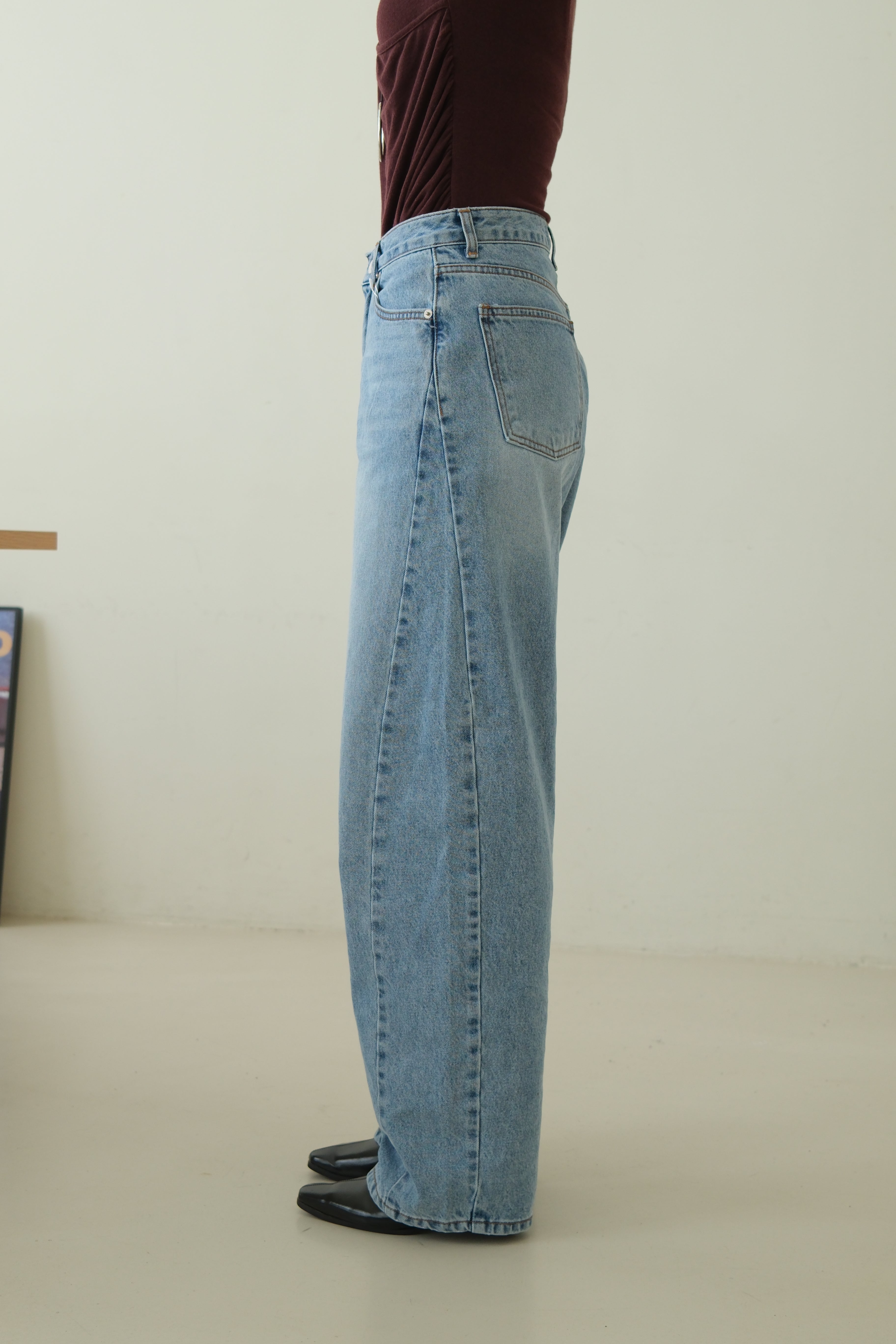 Skies high-rise curved jeans