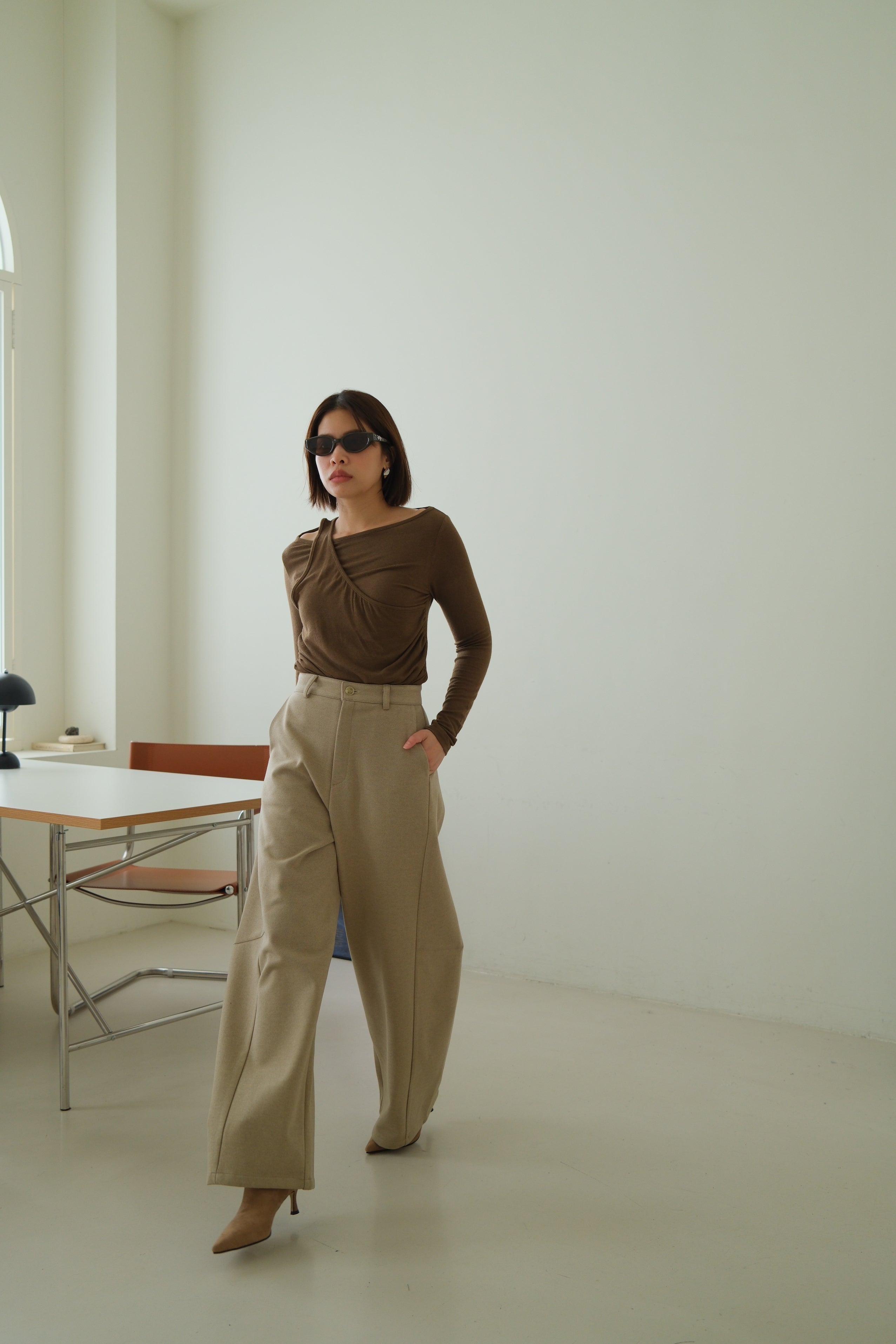 Bien high-rise curved pants