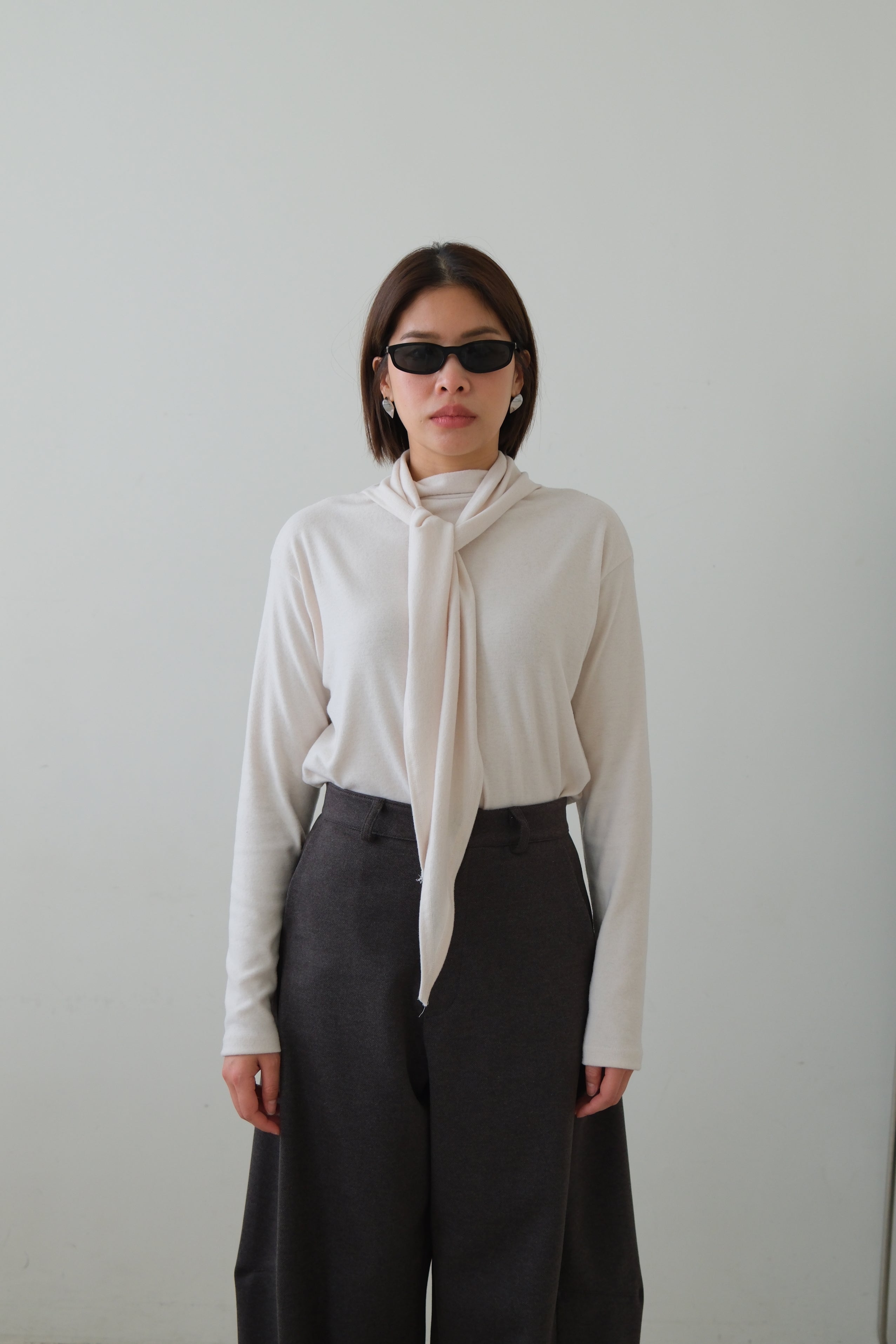 Barney scarf collar longsleeve tee