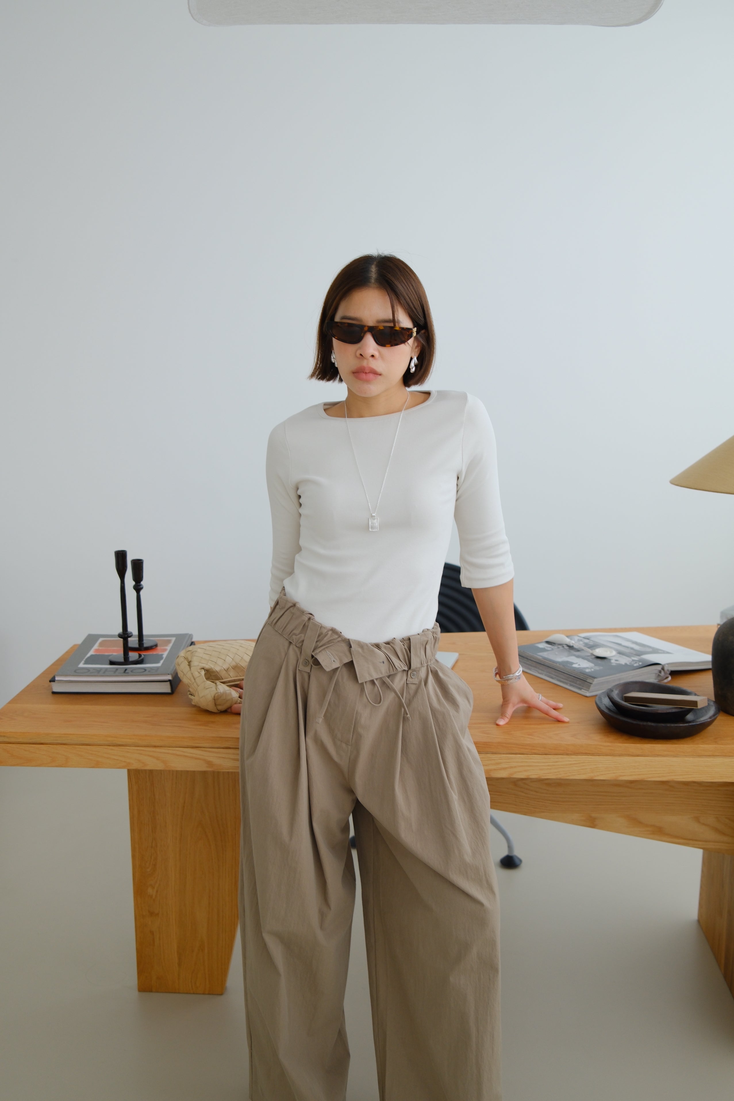 Aven Curved Hem Tee
