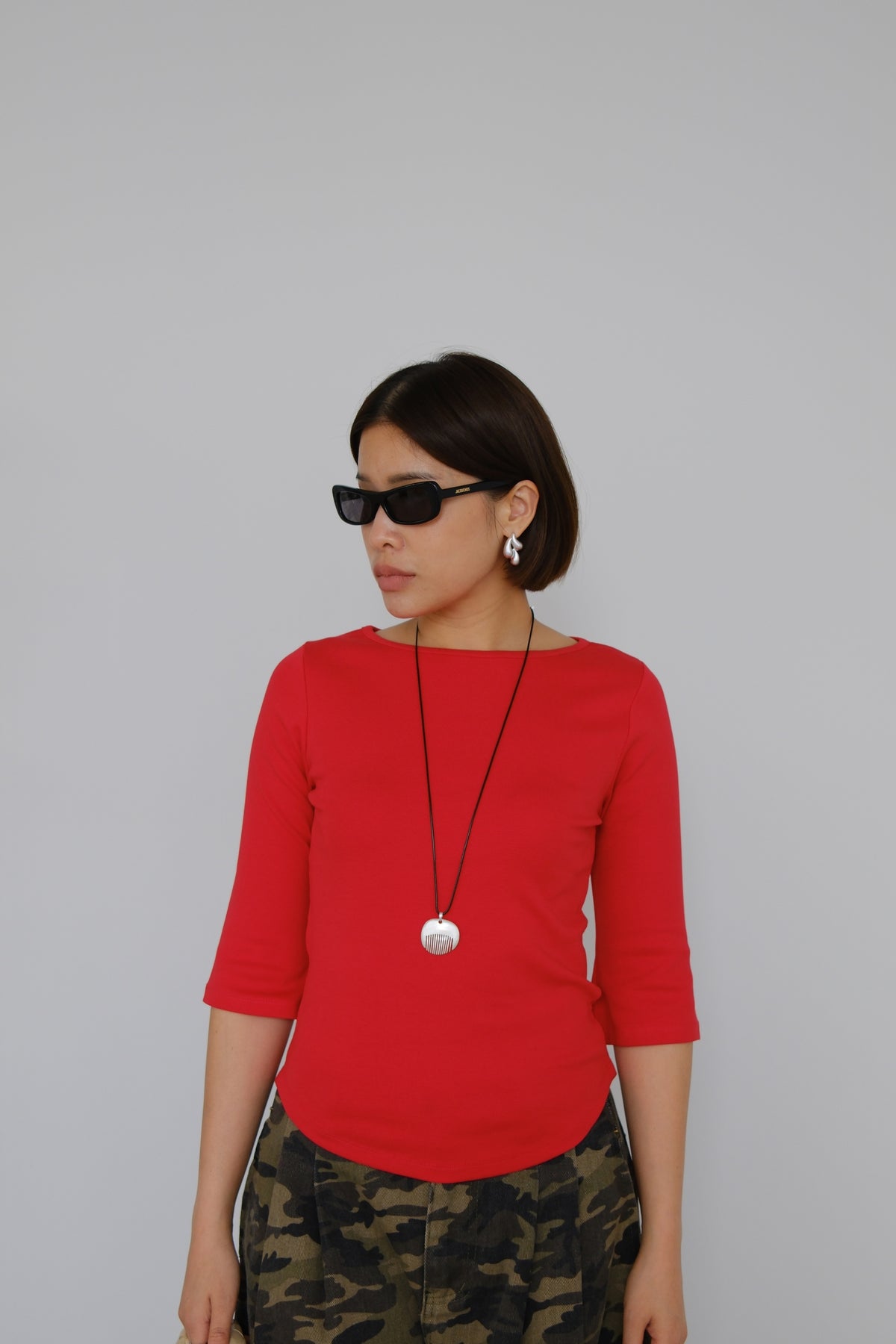 Aven Curved Hem Tee