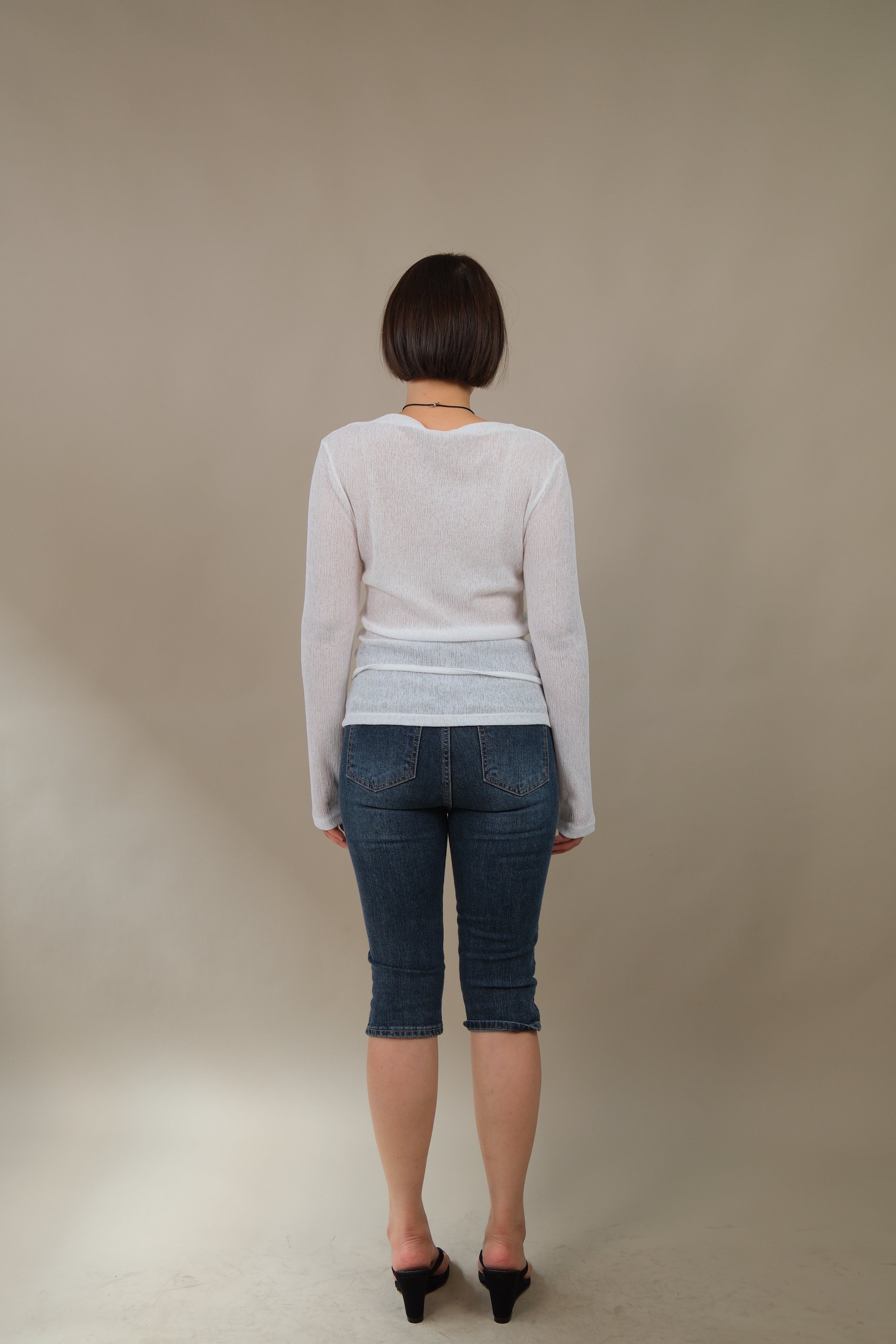 High-waist denim capri pants