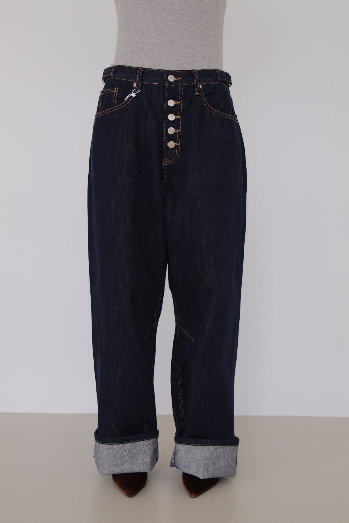 Maven Non-Fade Wide Jeans