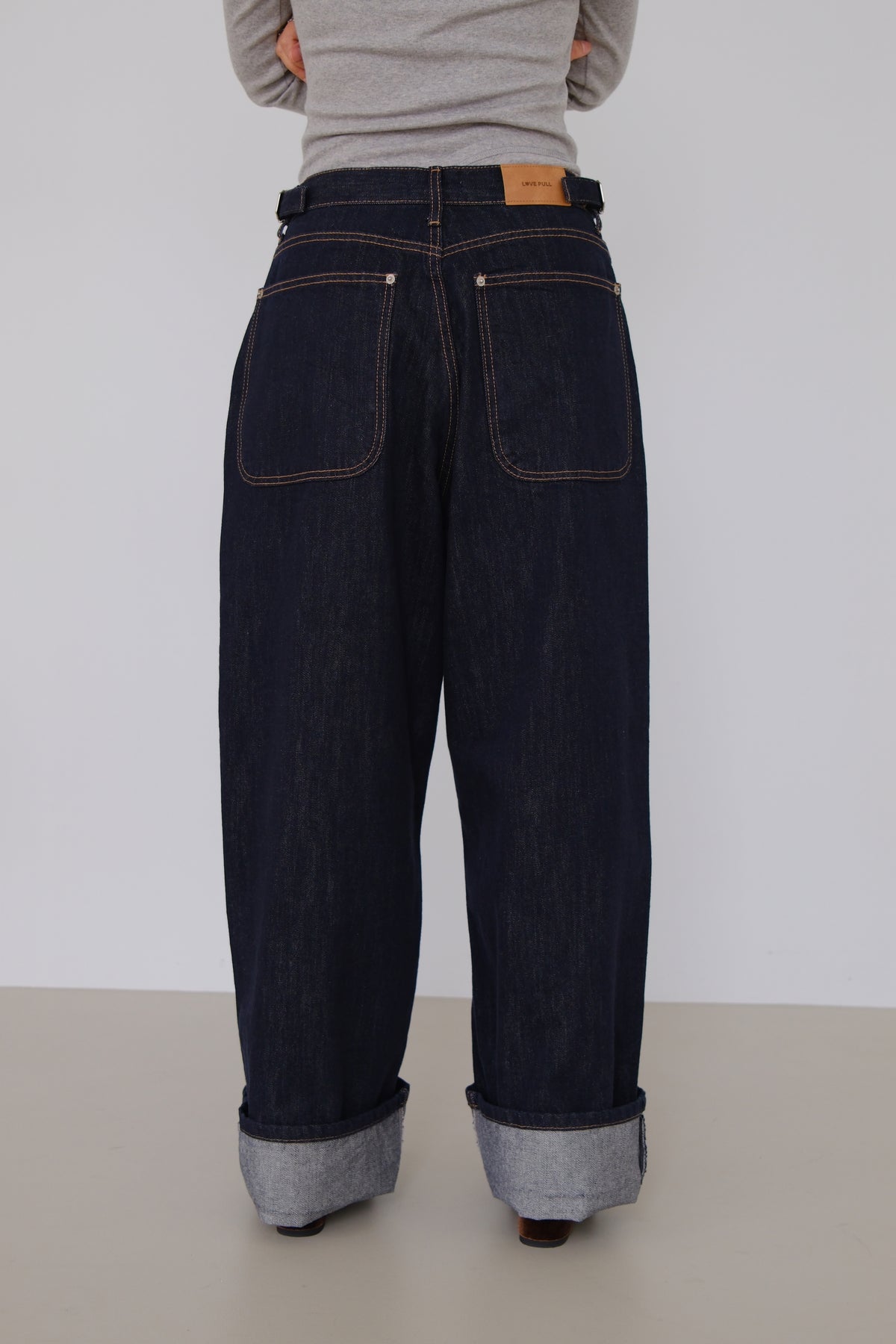 Maven Non-Fade Wide Jeans