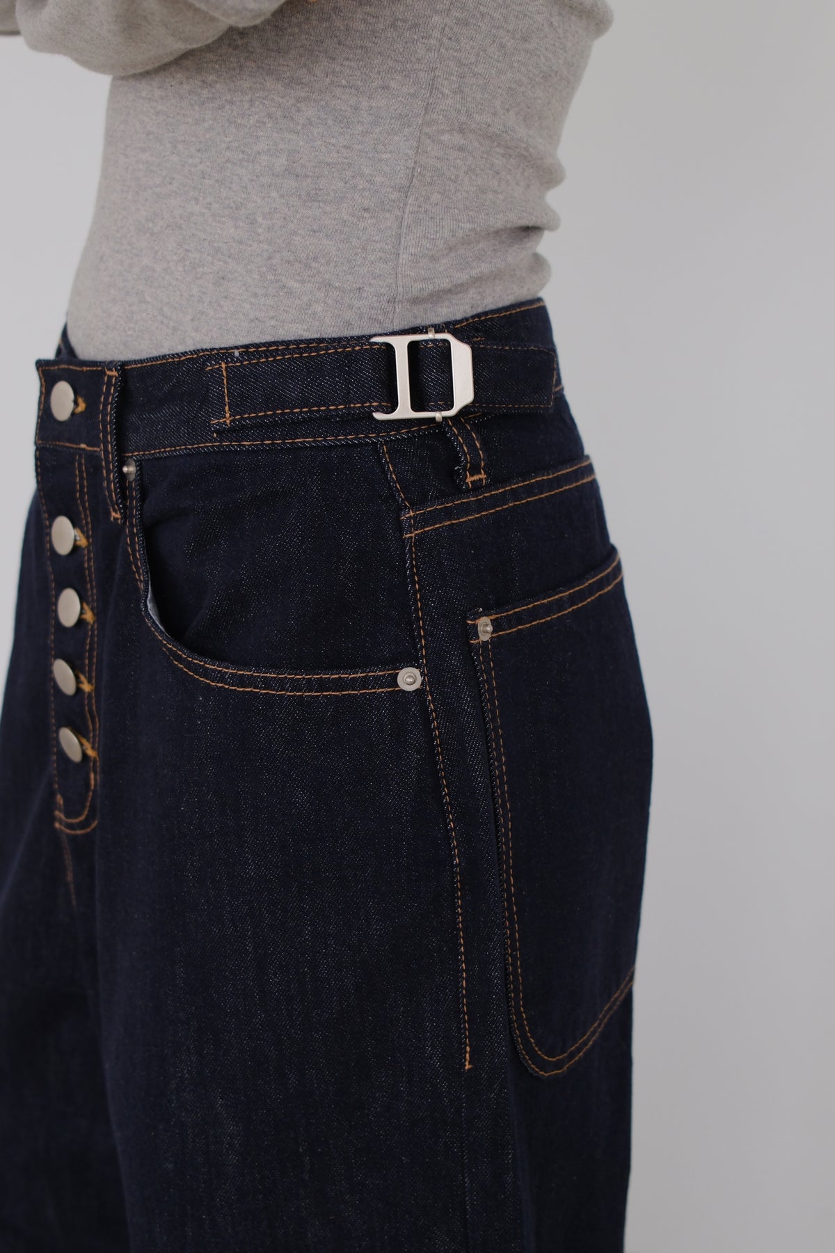 Maven Non-Fade Wide Jeans