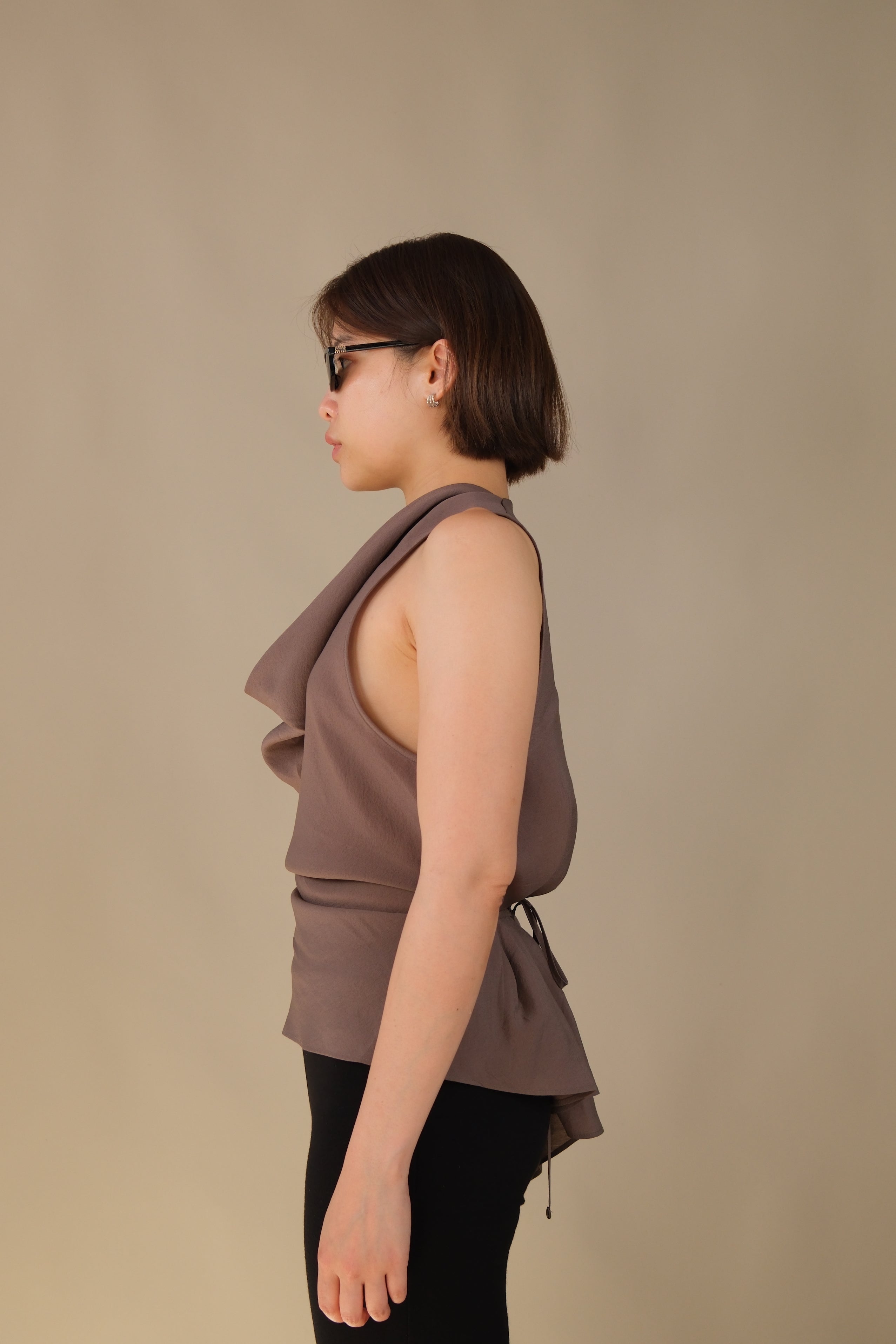 Glaze halter unbalance blouse