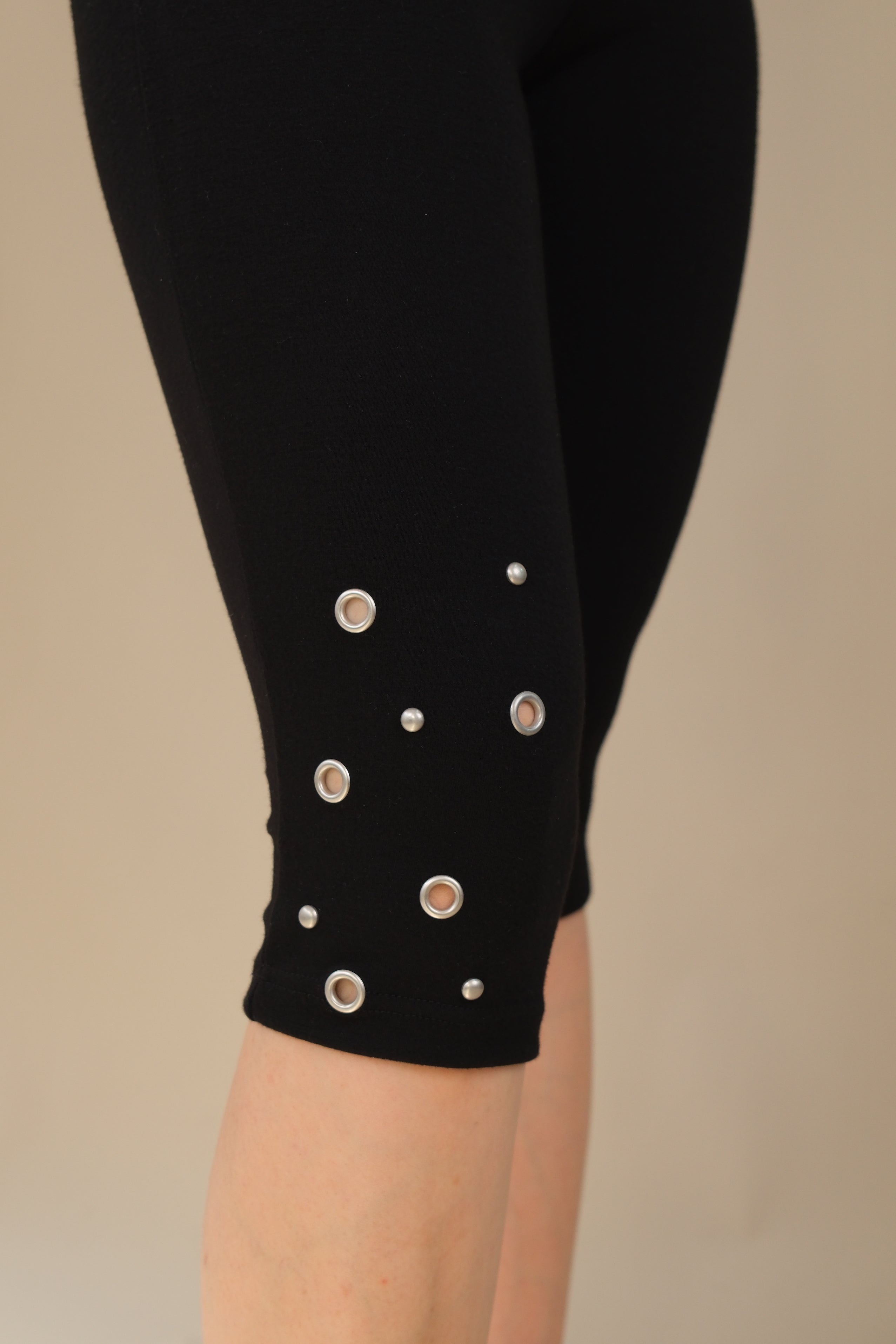 Eyelet capri pants