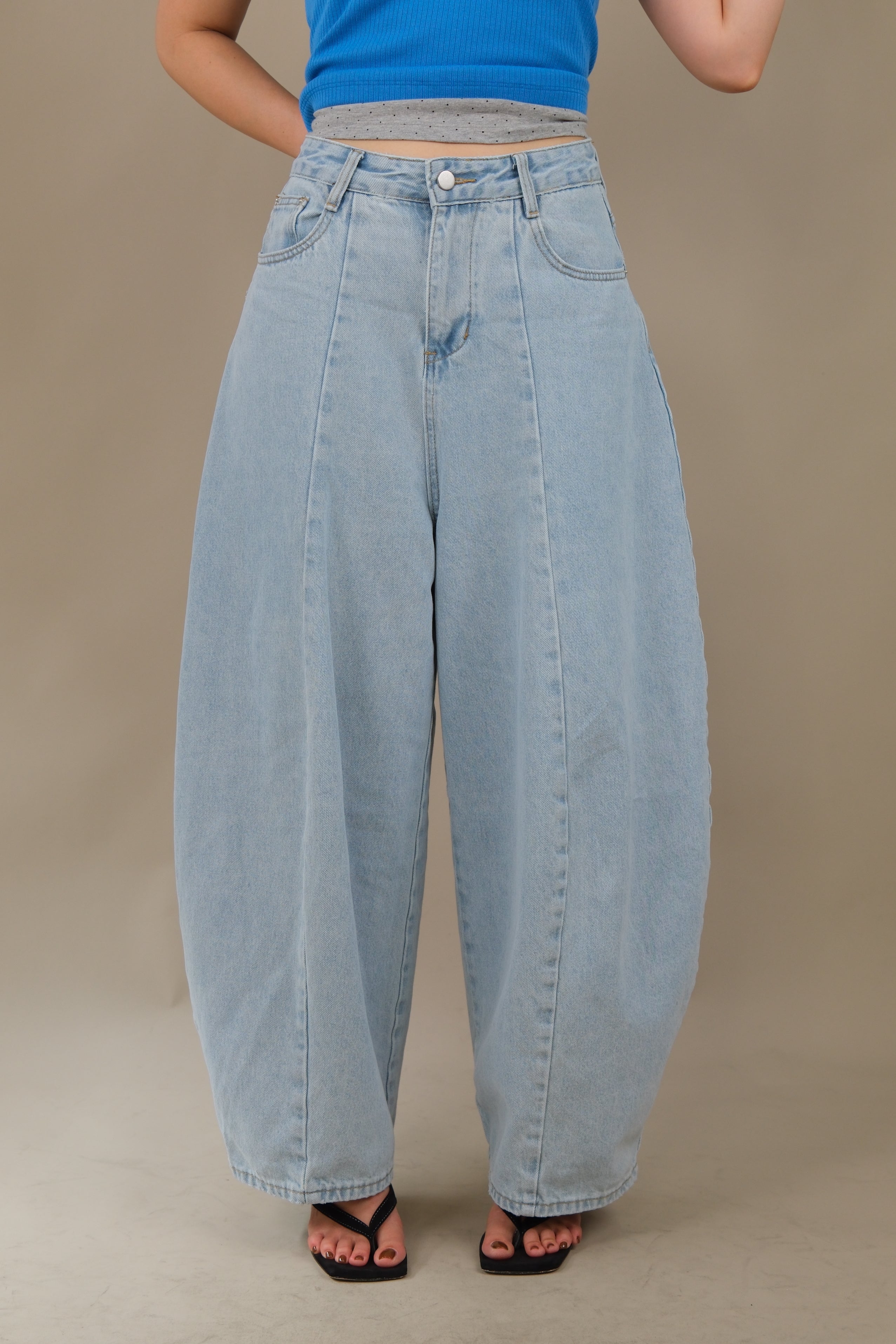 Cloudy blue Balloon jeans