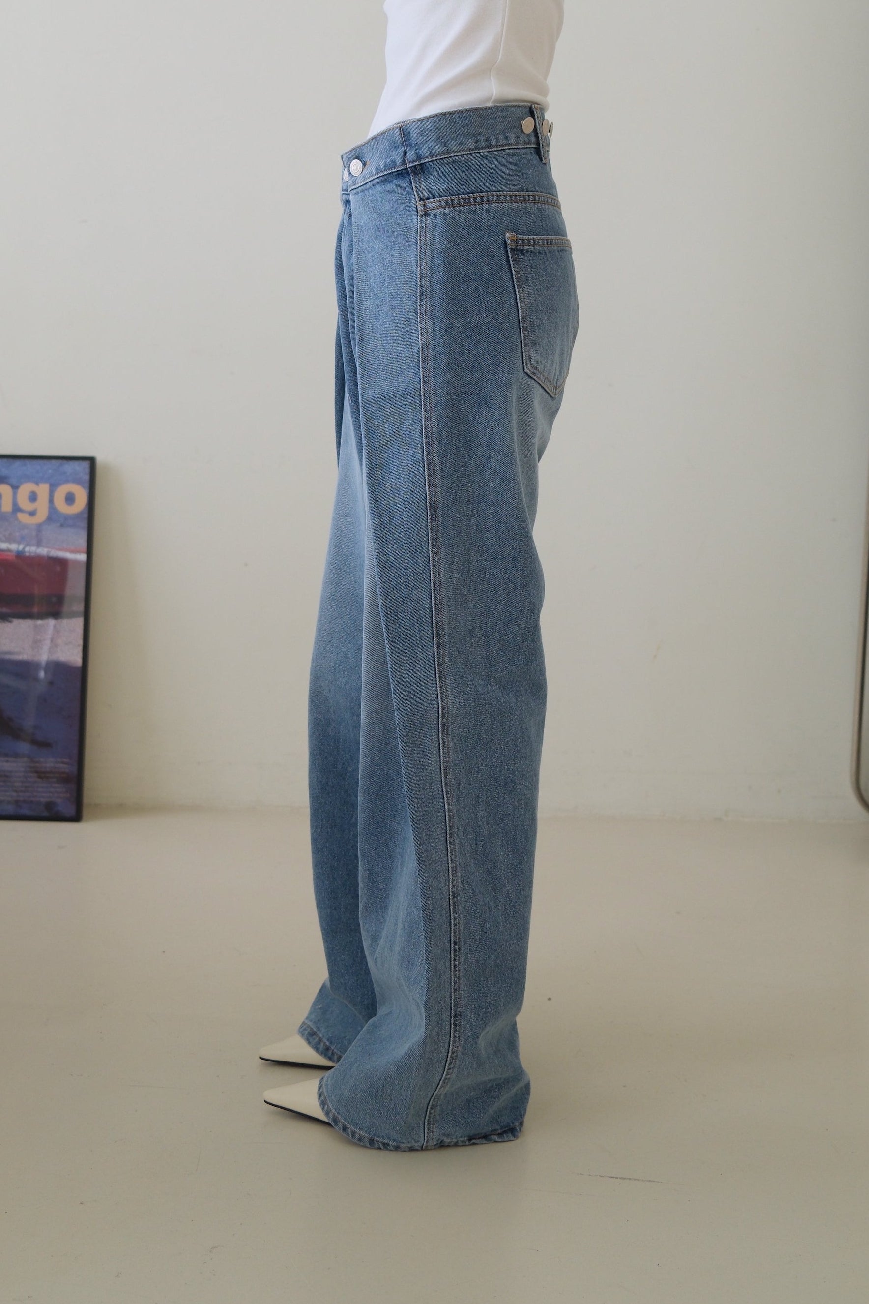 Exaggerated 2 way wrap jeans